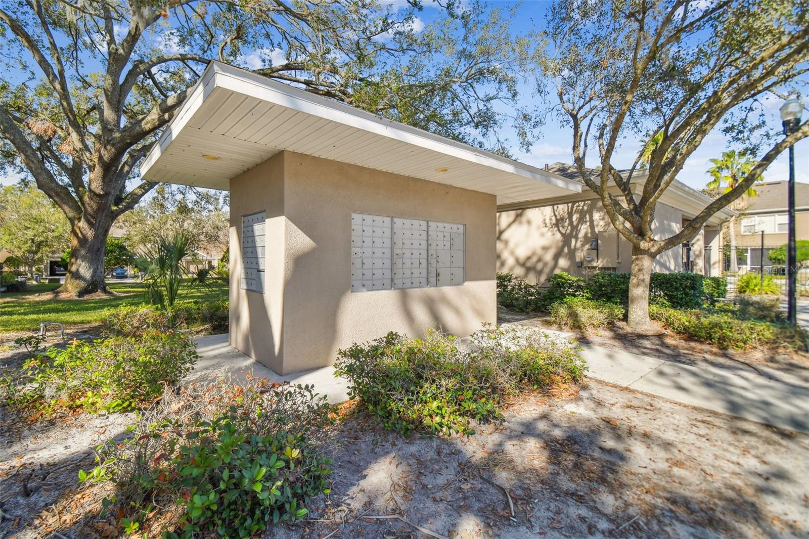 Image 43 of 48 For 4144 Bismarck Palm Drive