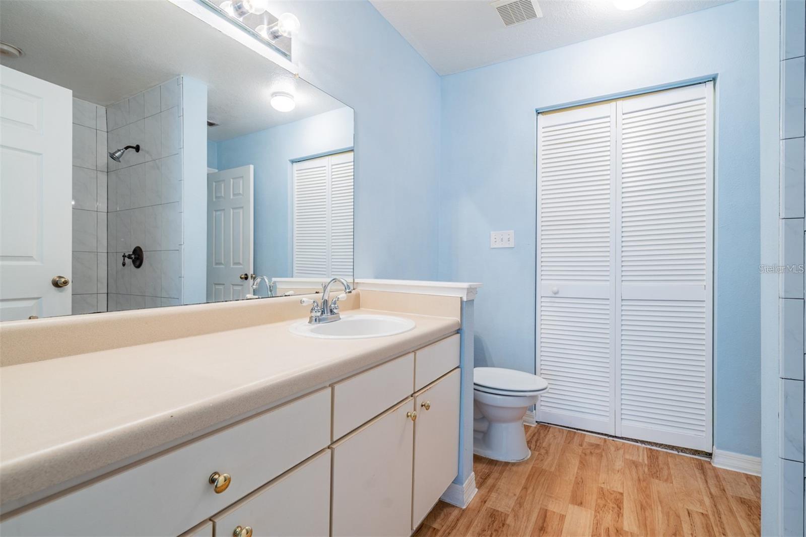 Image 20 of 26 For 9156 Lake Chase Island Way 9156