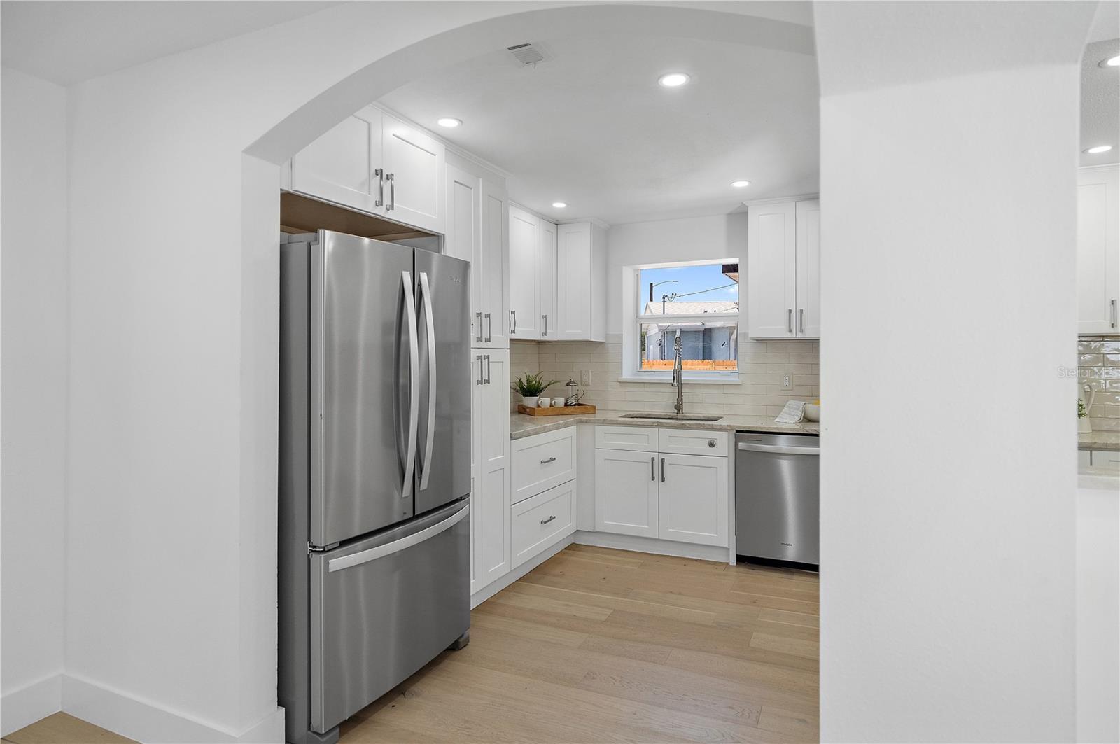 Image 14 of 43 For 520 60th Street N