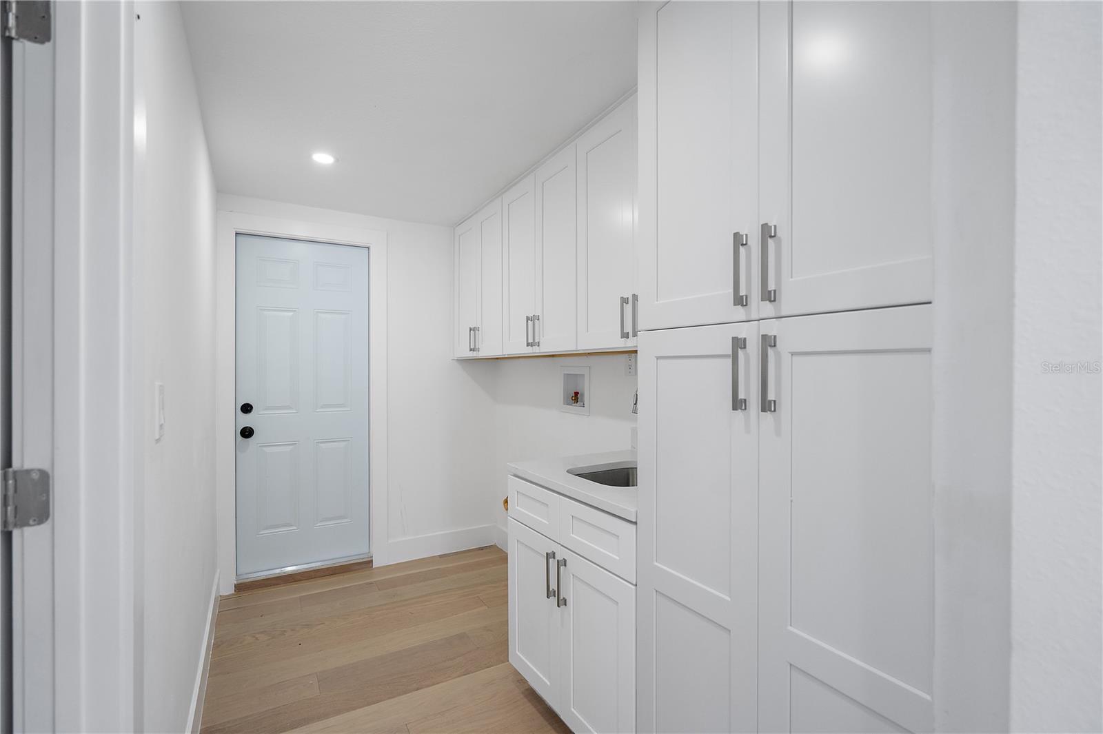 Image 18 of 43 For 520 60th Street N