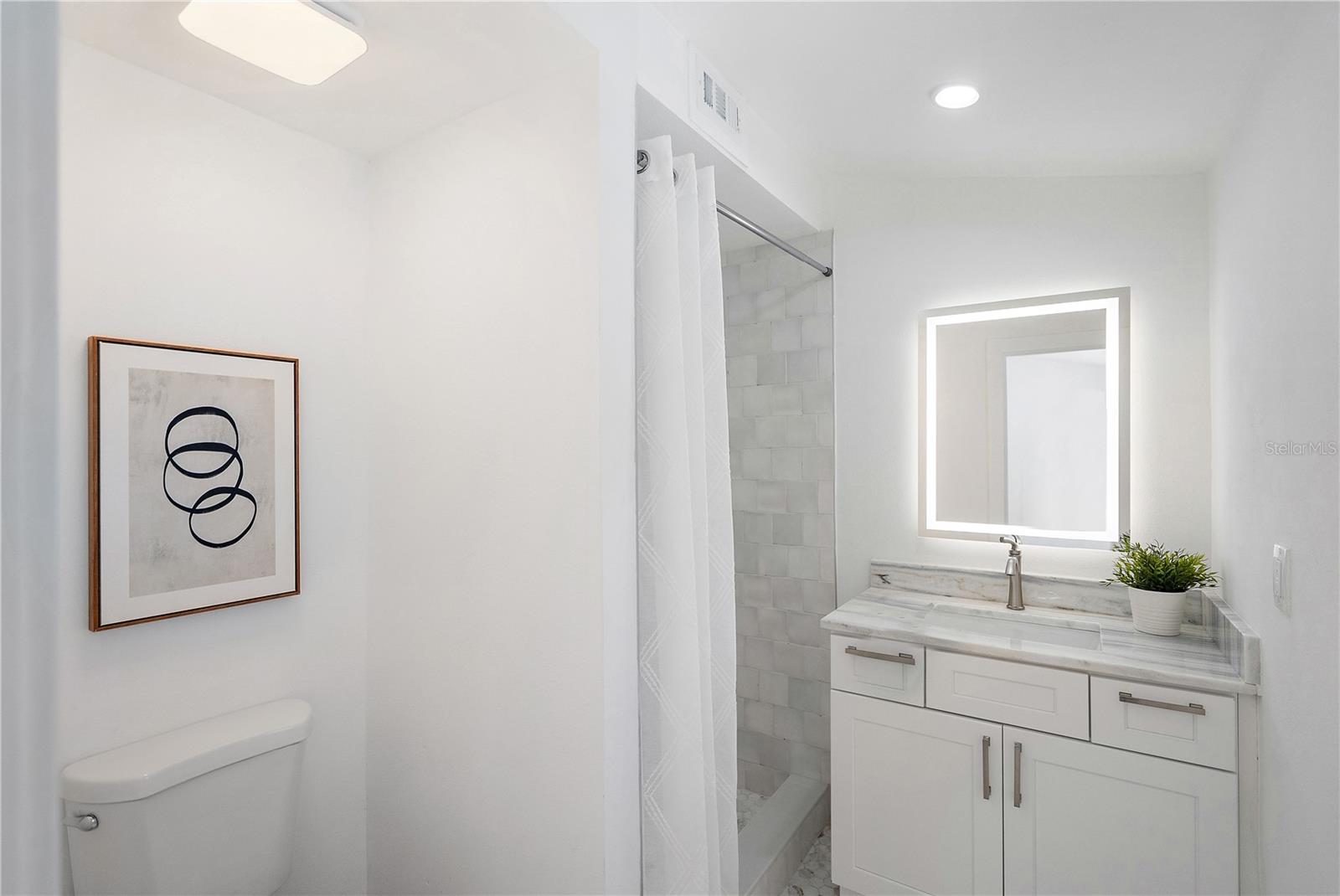 Image 20 of 43 For 520 60th Street N