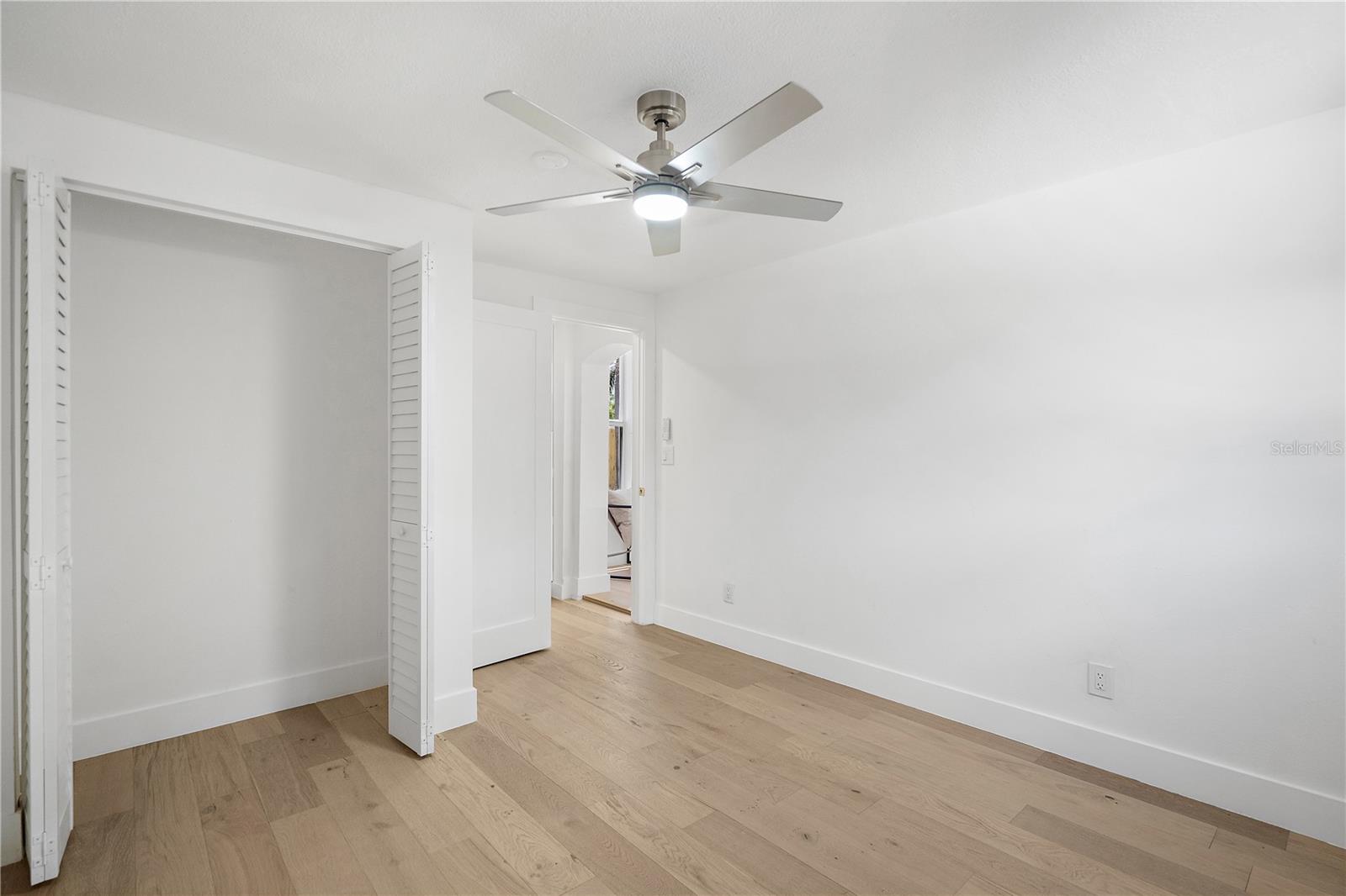 Image 32 of 43 For 520 60th Street N