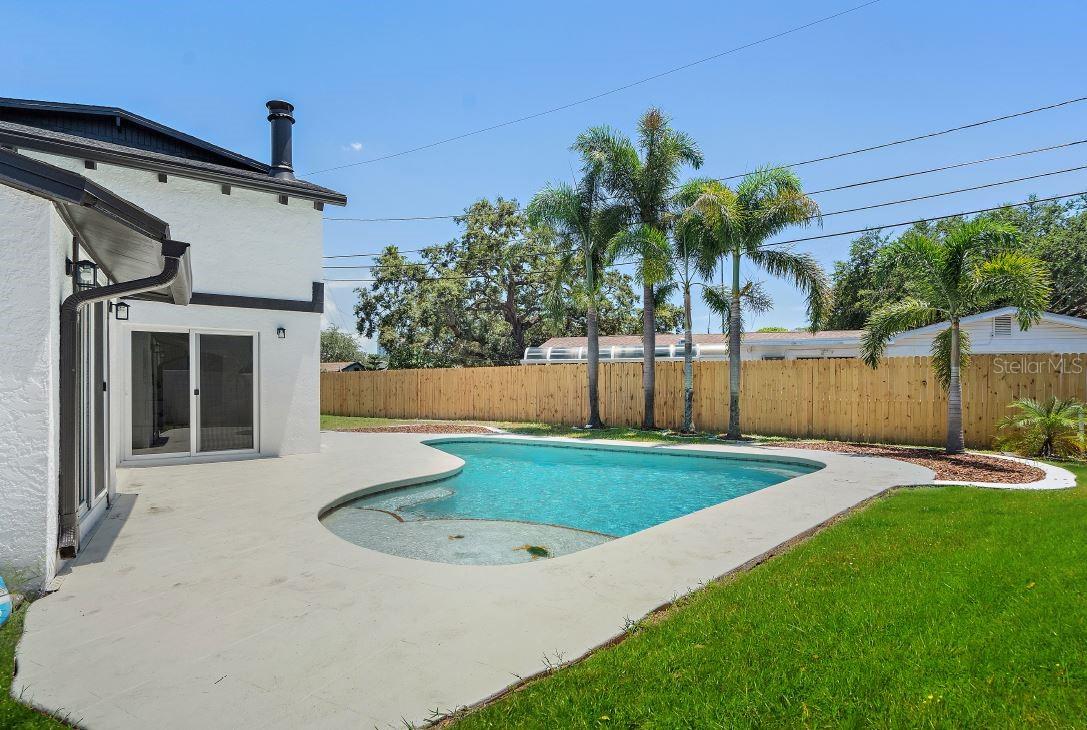 Image 37 of 43 For 520 60th Street N