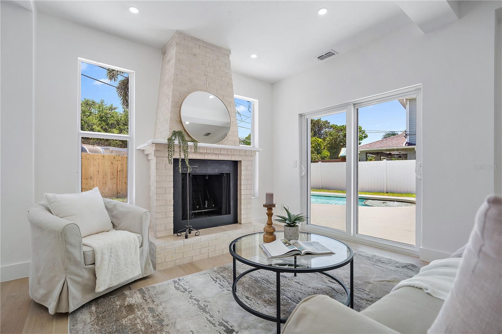 Image 5 of 43 For 520 60th Street N