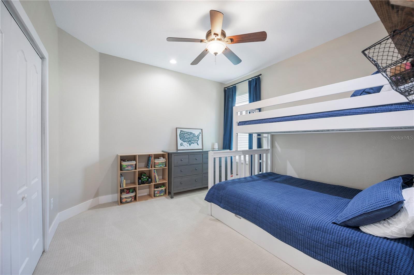 Image 35 of 63 For 5004 Sky Blue Drive