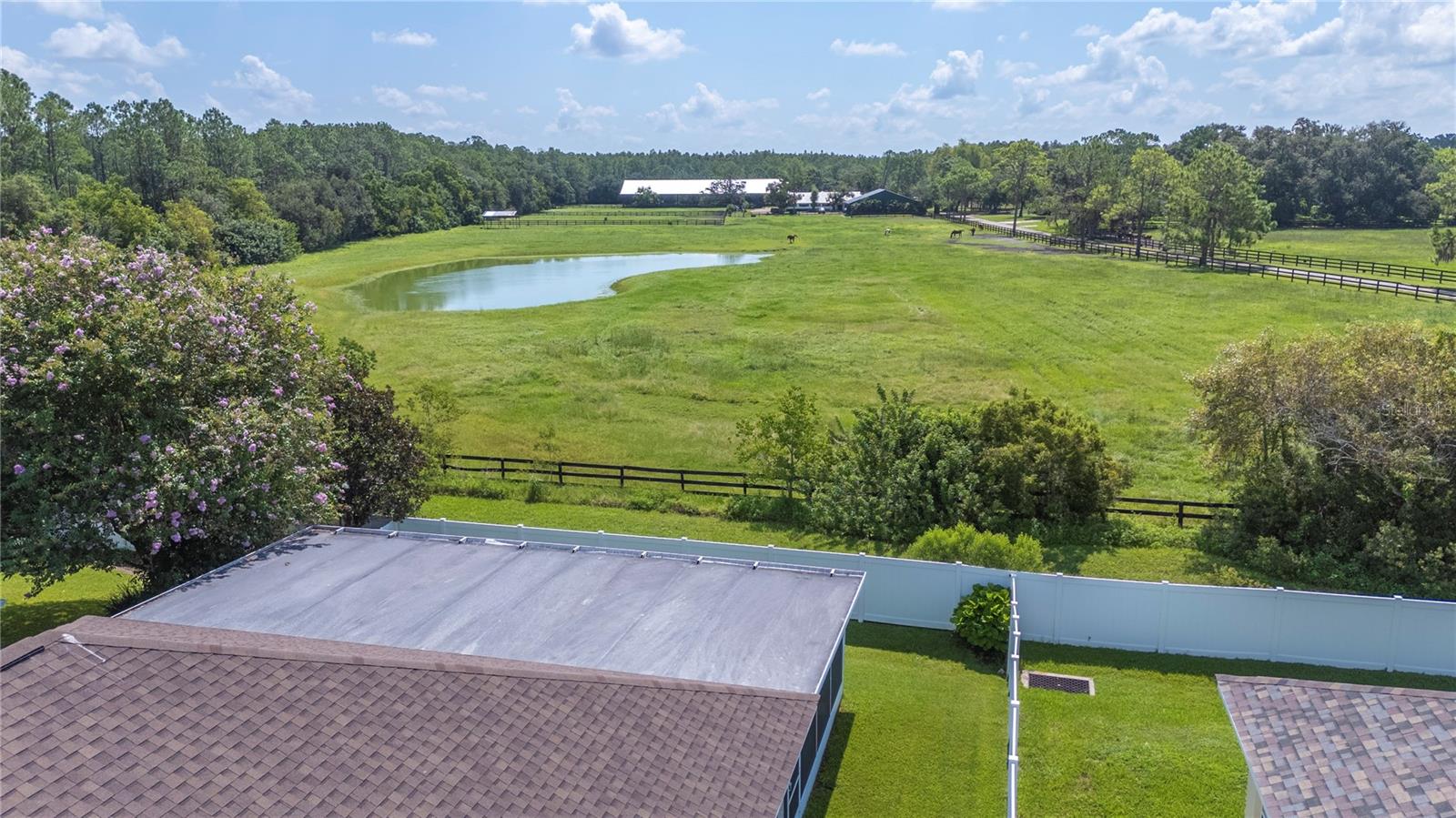 Image 43 of 63 For 5004 Sky Blue Drive