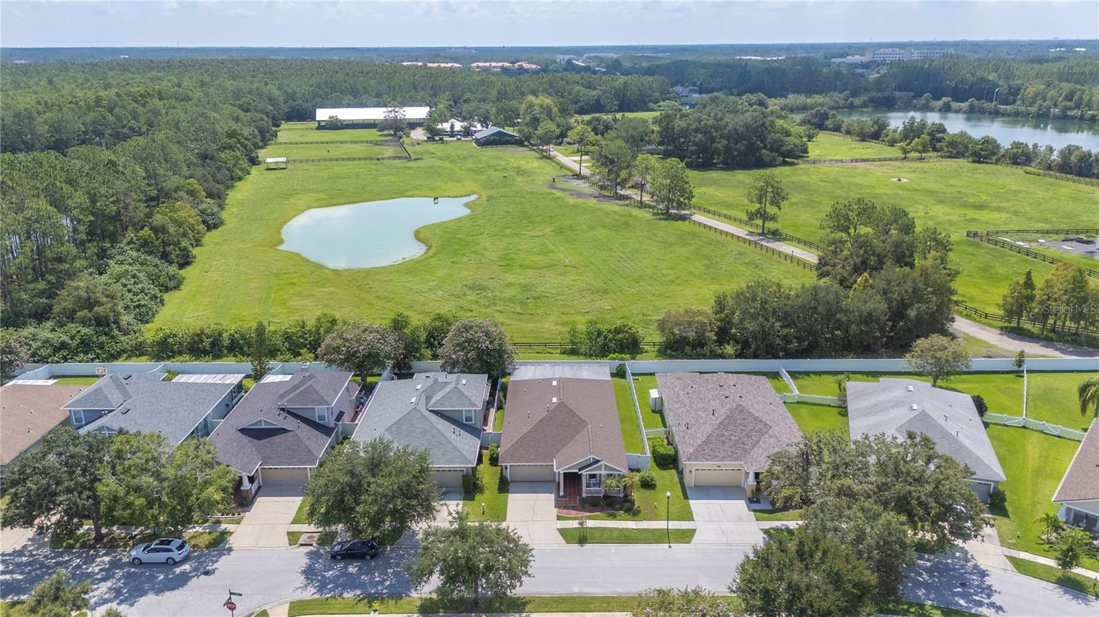 Image 52 of 63 For 5004 Sky Blue Drive