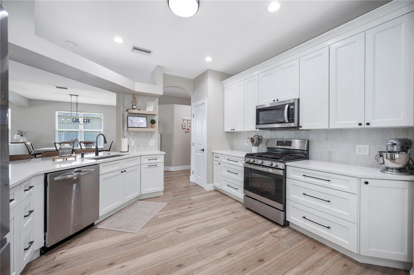 Image 6 of 63 For 5004 Sky Blue Drive