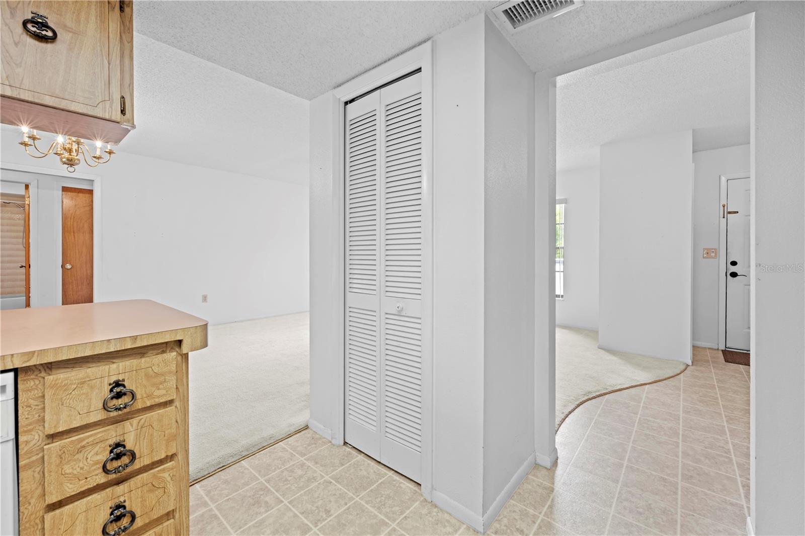 Image 18 of 52 For 9102 Lamborn Street