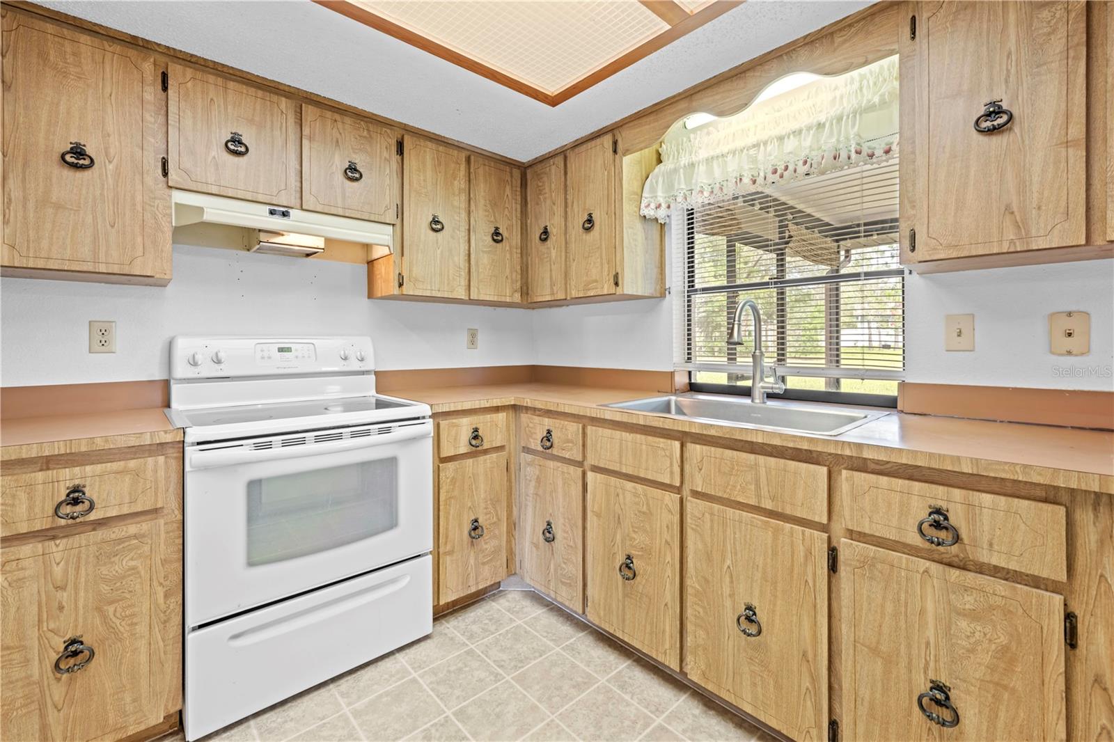 Image 22 of 52 For 9102 Lamborn Street