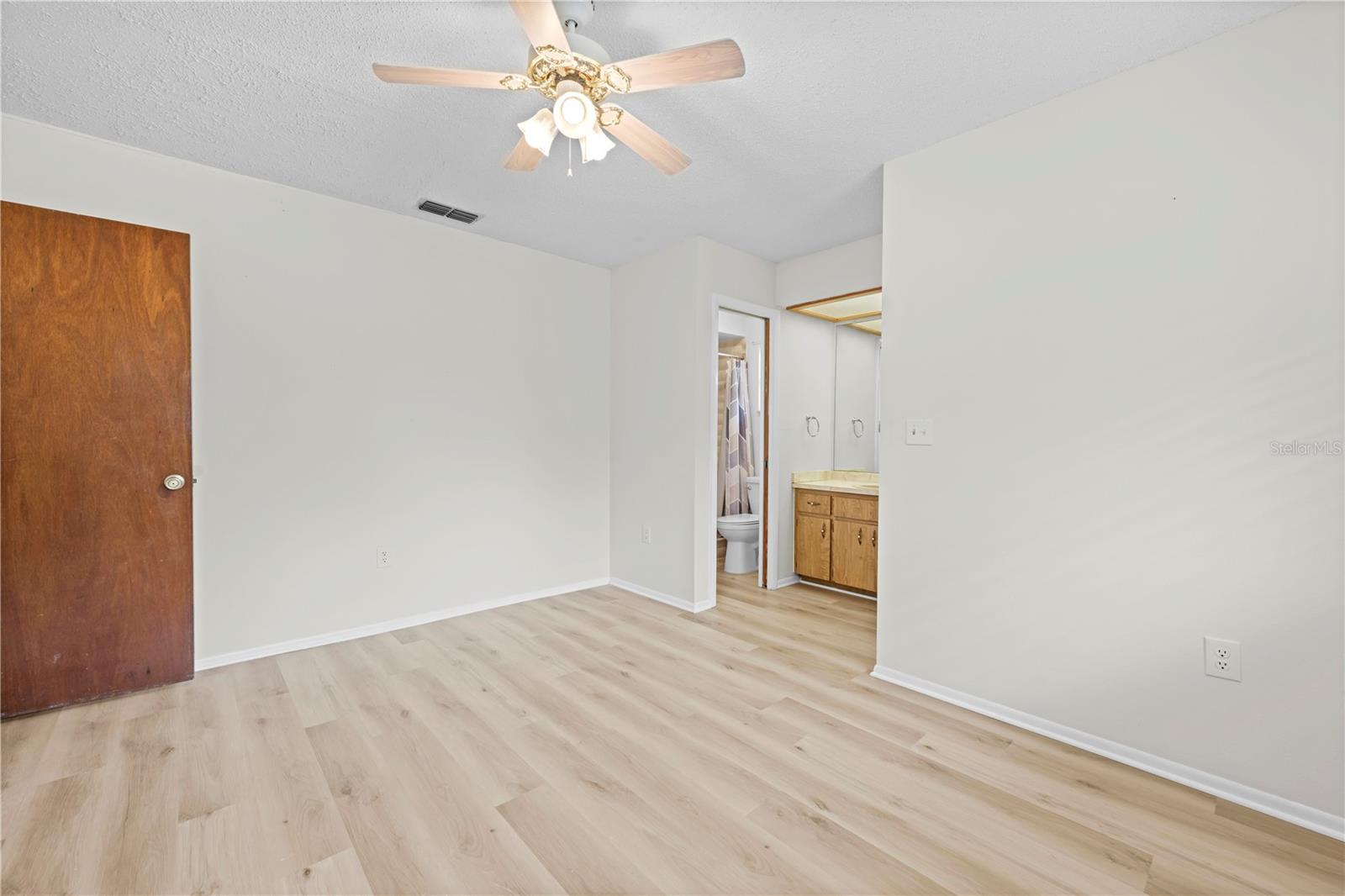 Image 31 of 52 For 9102 Lamborn Street