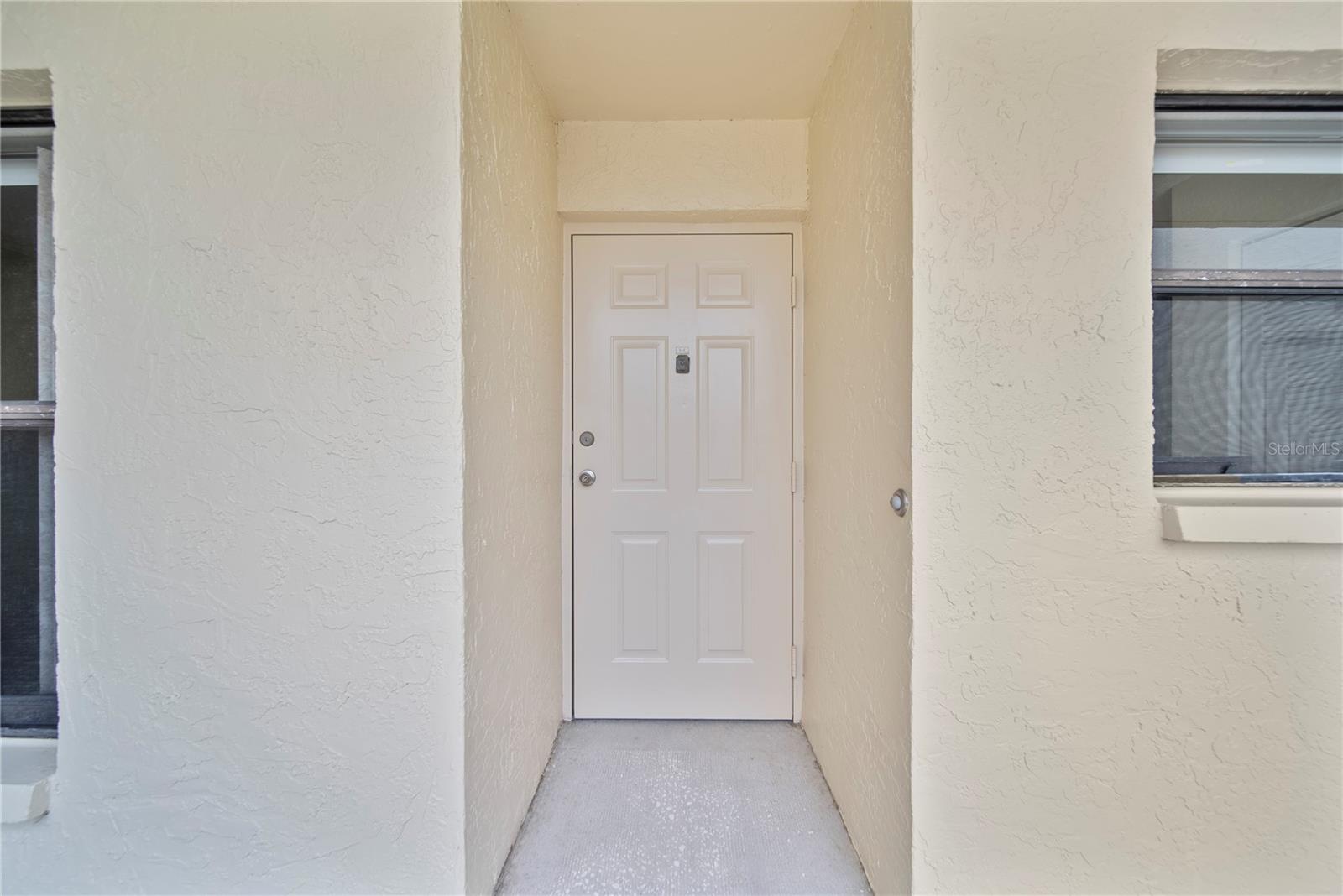 Image 4 of 40 For 900 Cove Cay Drive 3e
