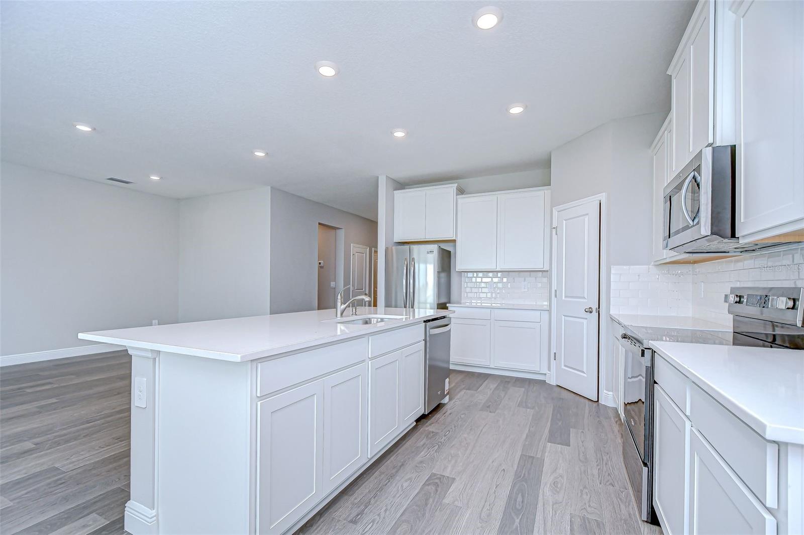 Image 18 of 56 For 2286 Sienna Spruce Street