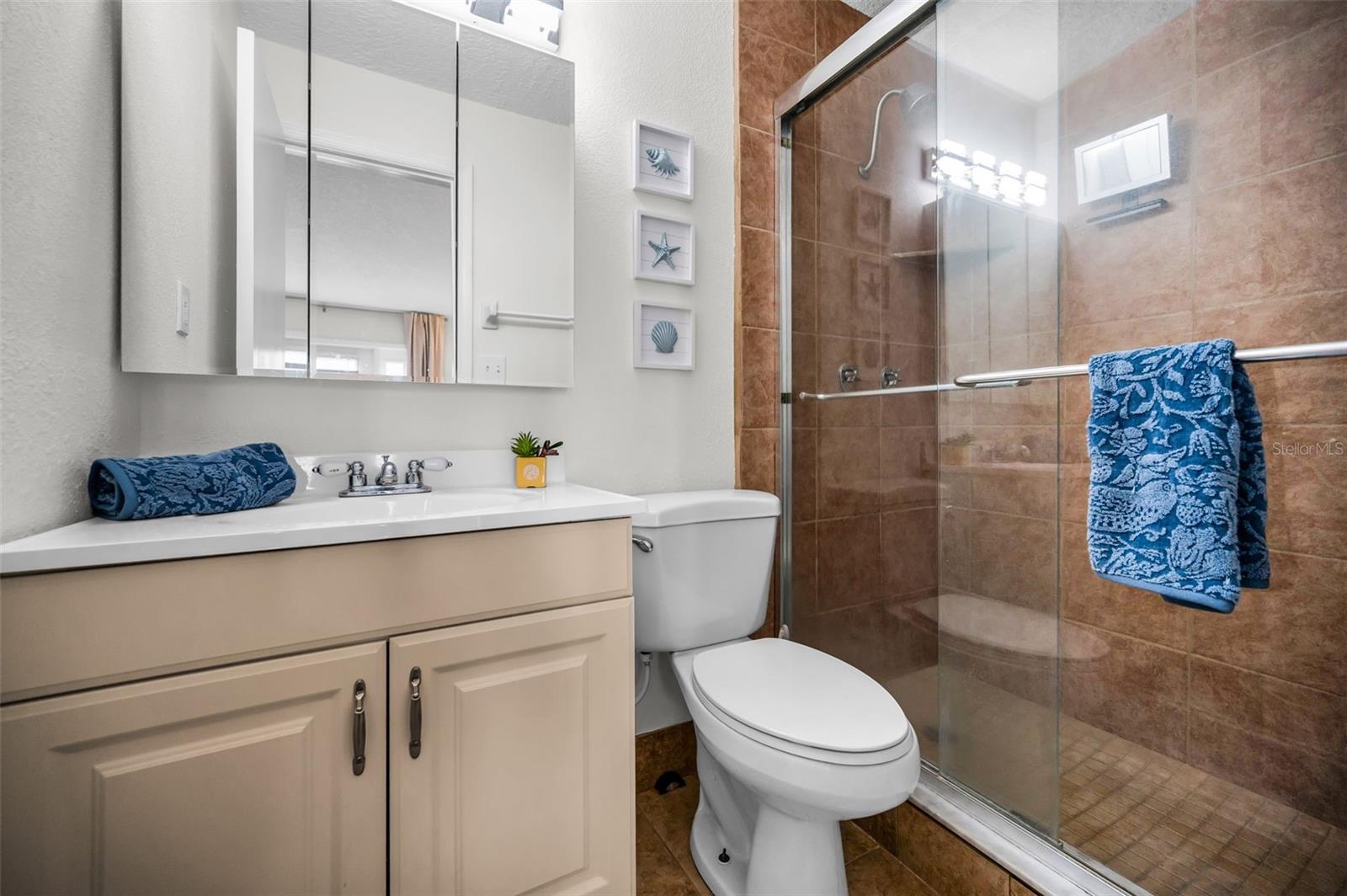 Image 15 of 46 For 5026 Coquina Key Drive Se 5026