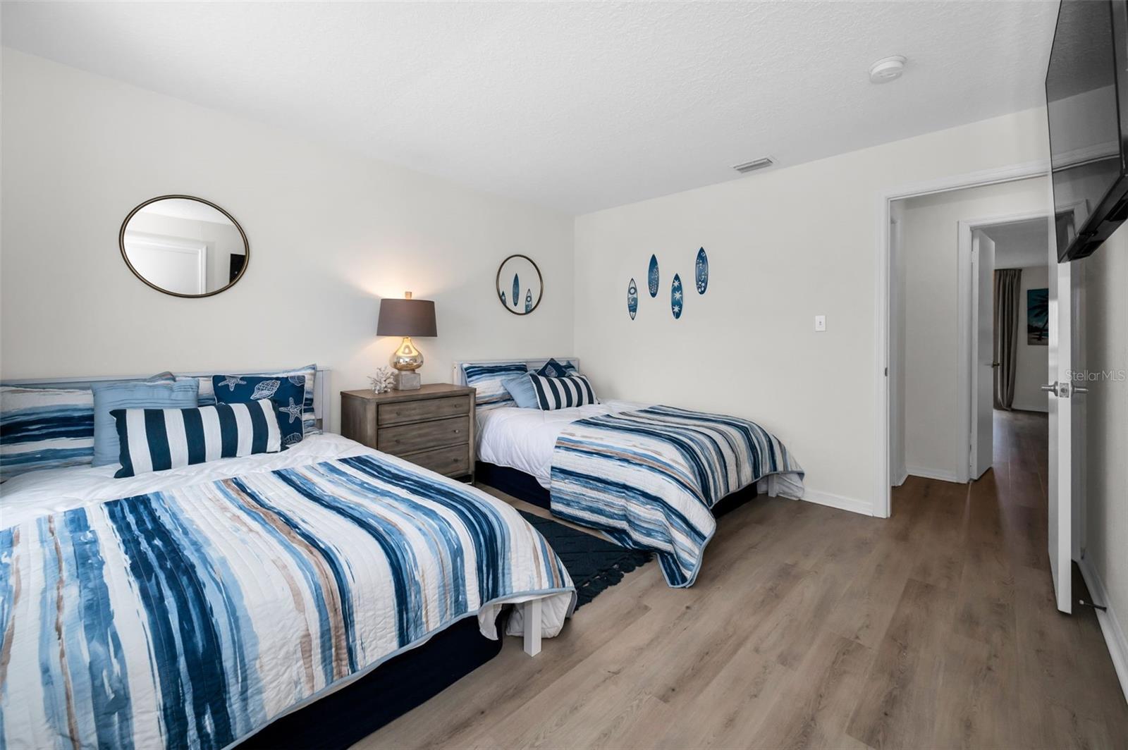 Image 32 of 46 For 5026 Coquina Key Drive Se 5026