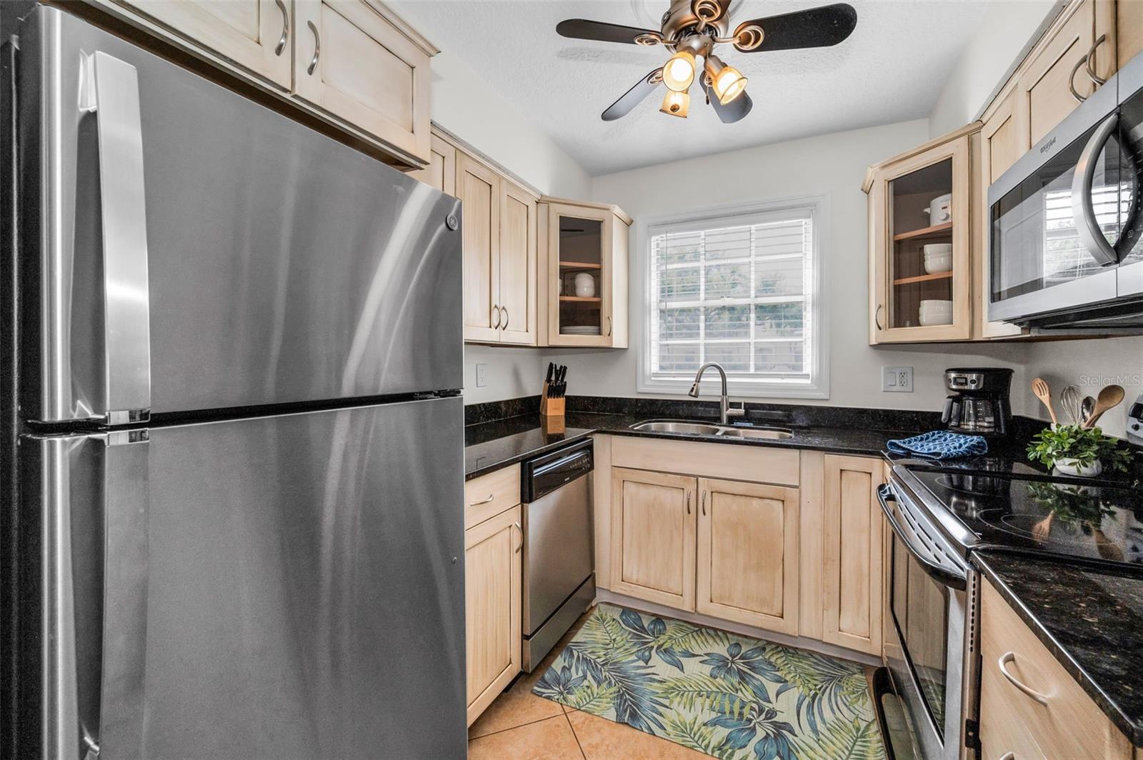 Image 8 of 46 For 5026 Coquina Key Drive Se 5026