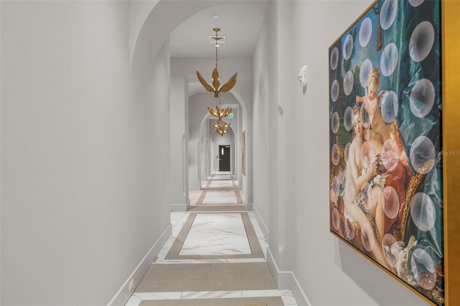 Image 6 of 79 For 2910 Barcelona Street 501