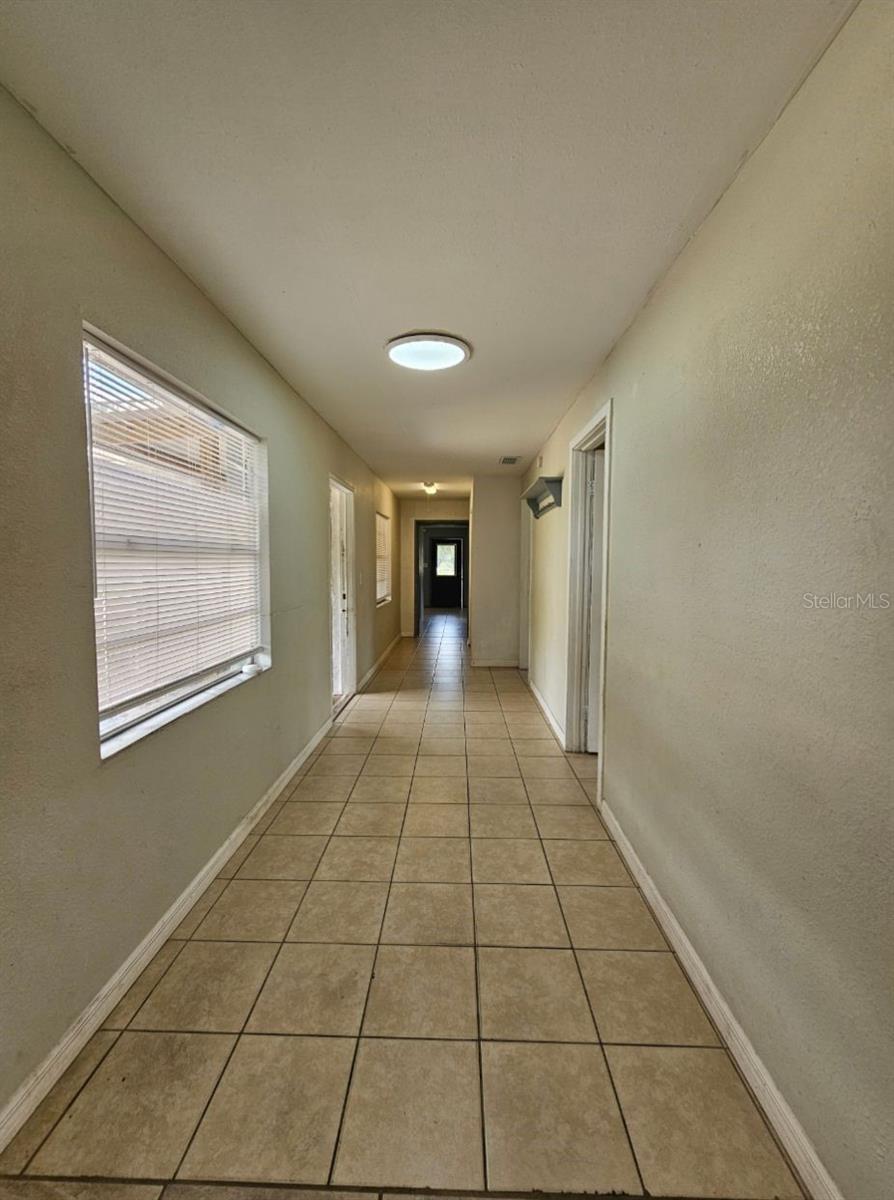 Image 9 of 21 For 945 Reynolds Road