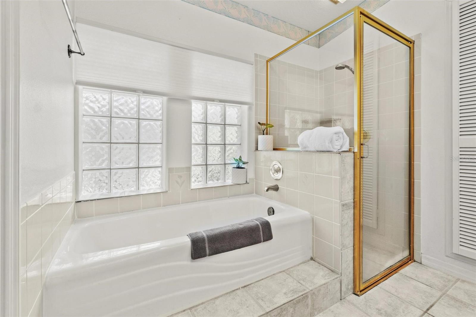 Image 16 of 37 For 1023 72nd Street Nw