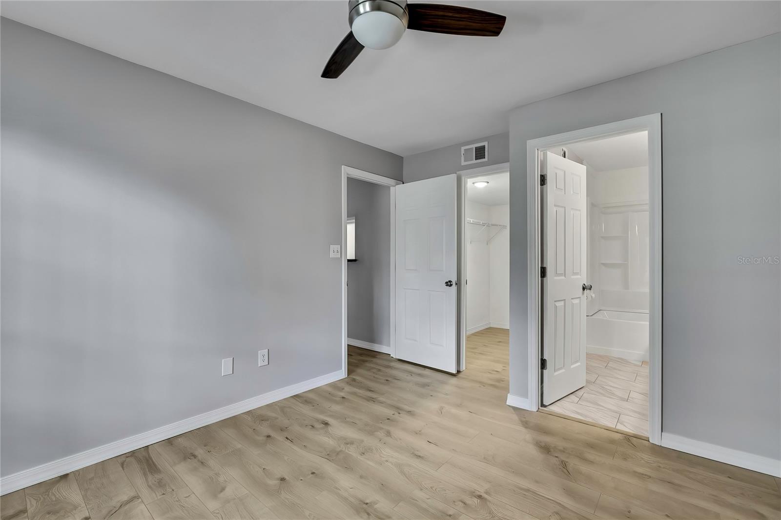 Image 15 of 41 For 8653 Fancy Finch Drive 104