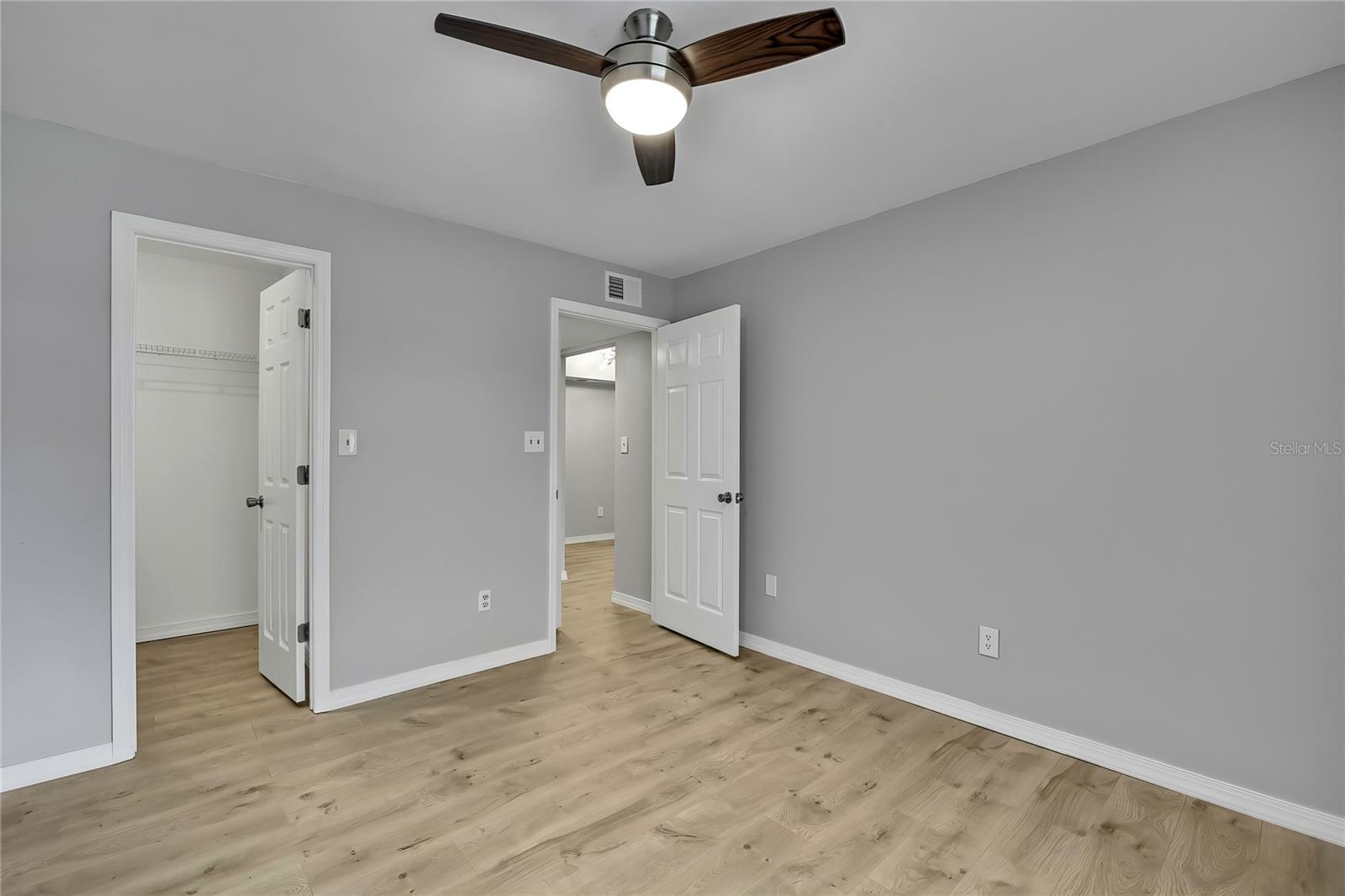 Image 23 of 41 For 8653 Fancy Finch Drive 104