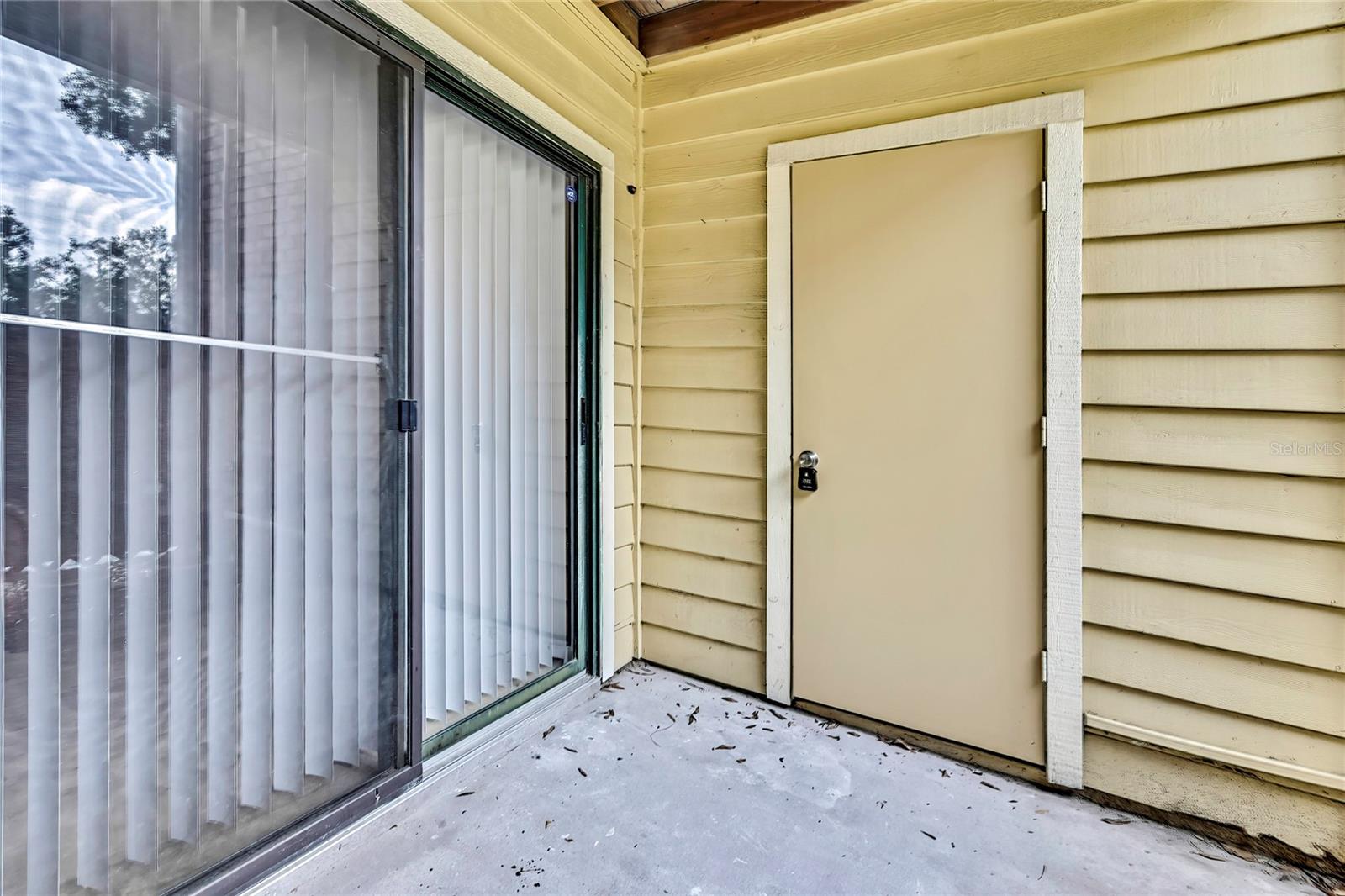 Image 28 of 41 For 8653 Fancy Finch Drive 104