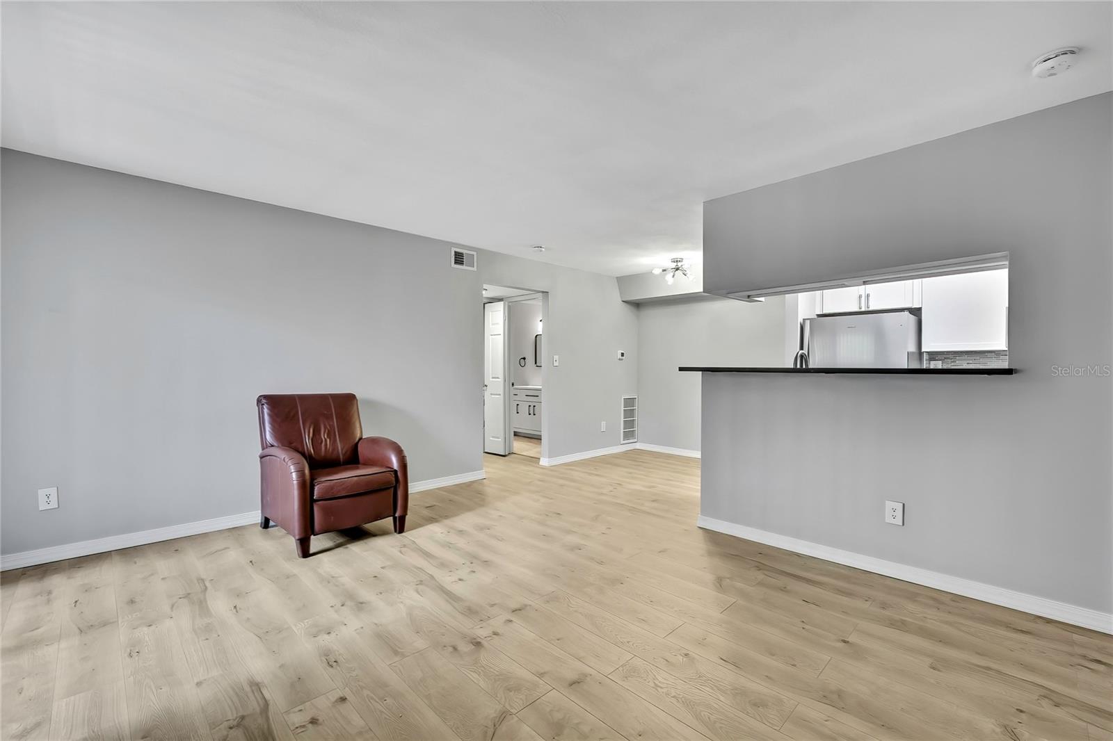 Image 5 of 41 For 8653 Fancy Finch Drive 104