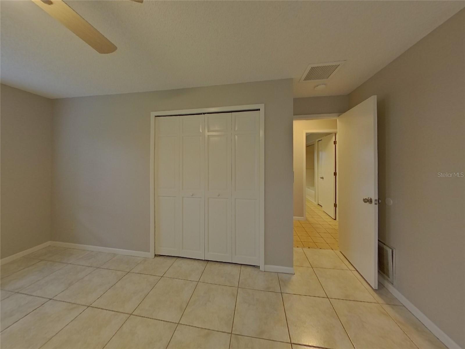Image 10 of 17 For 2666 Luce Drive W