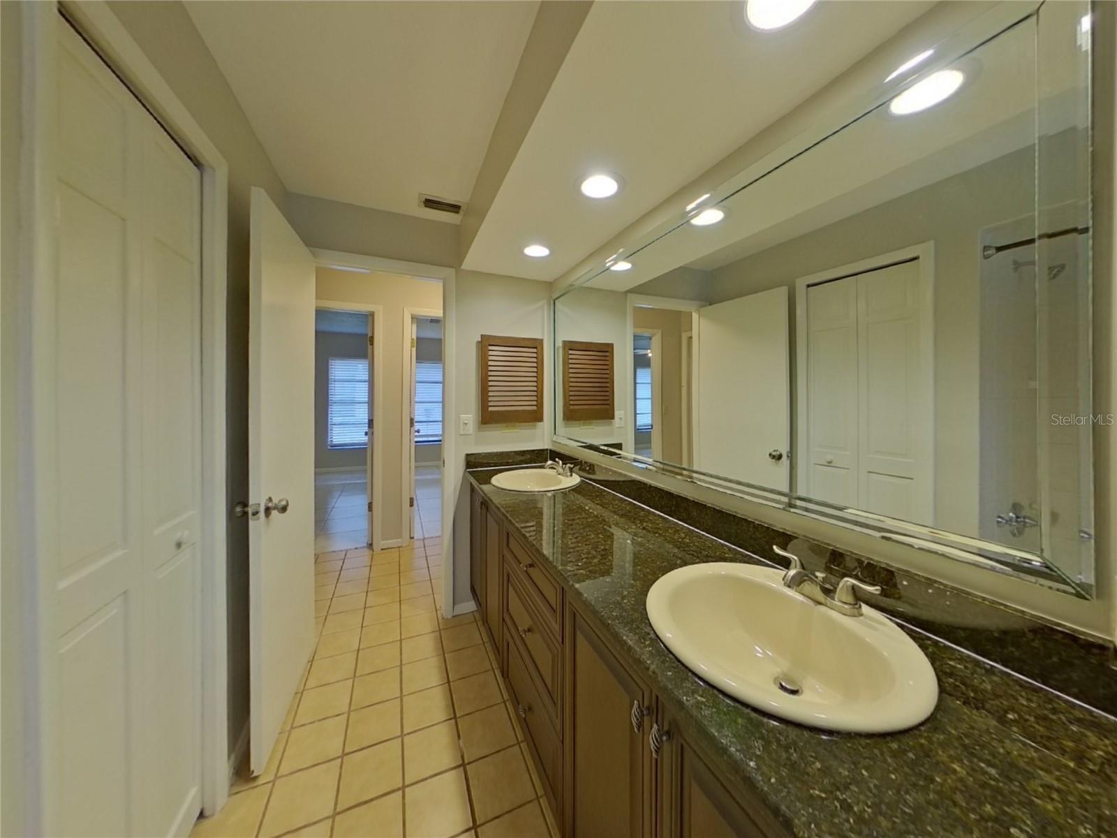 Image 14 of 17 For 2666 Luce Drive W