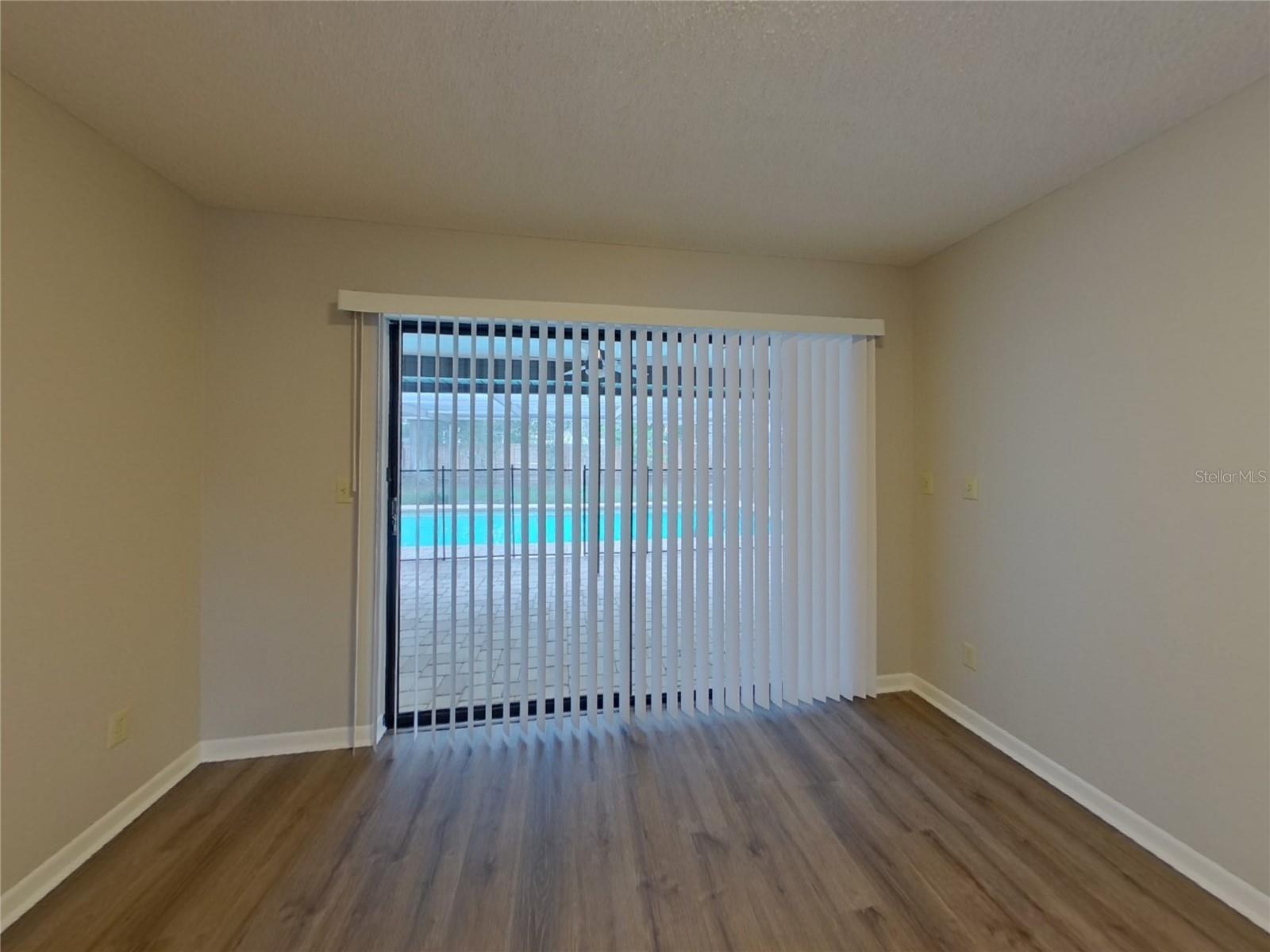 Image 4 of 17 For 2666 Luce Drive W