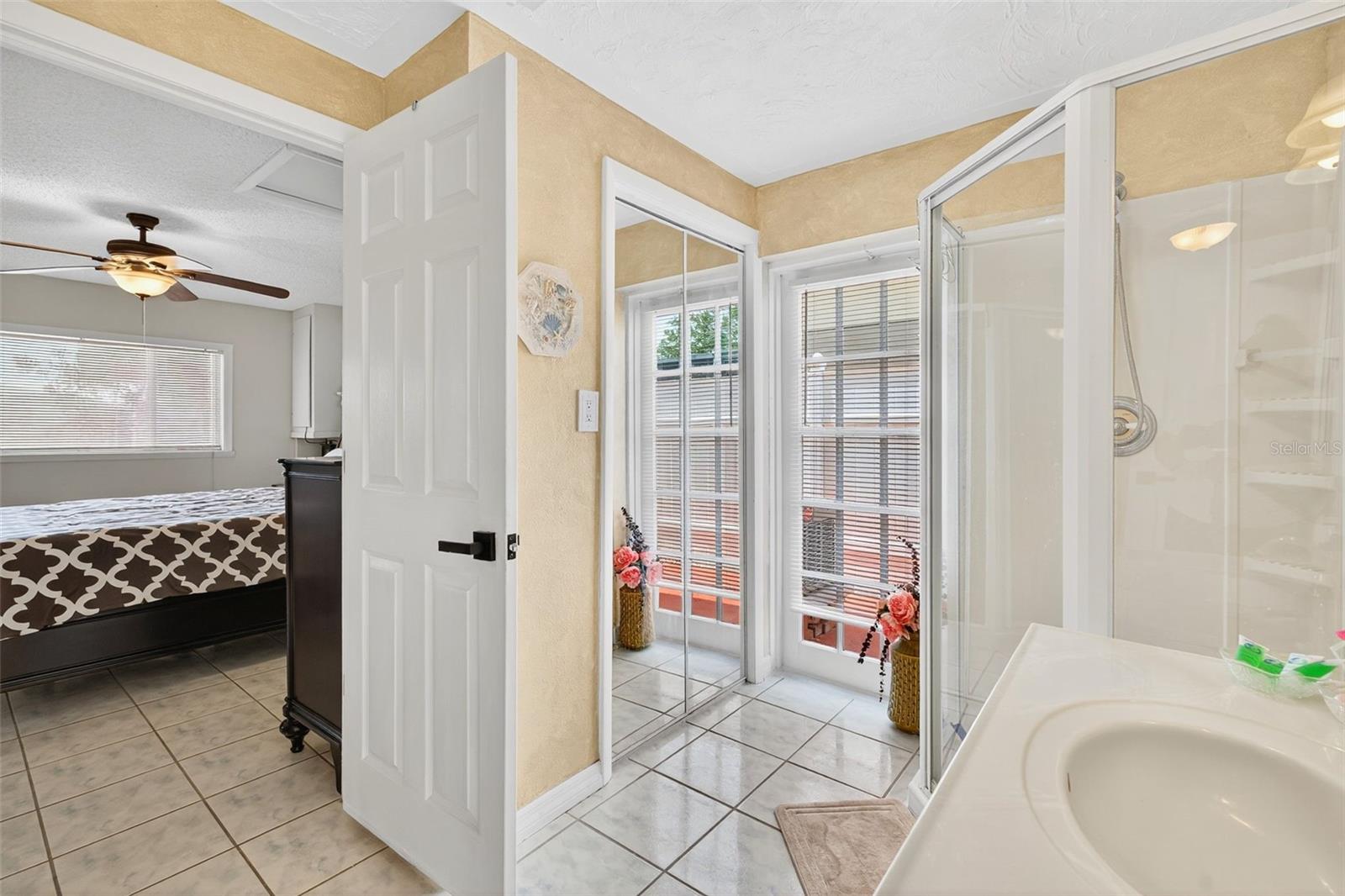 Listing photo id 9 for 13706 Britton Drive