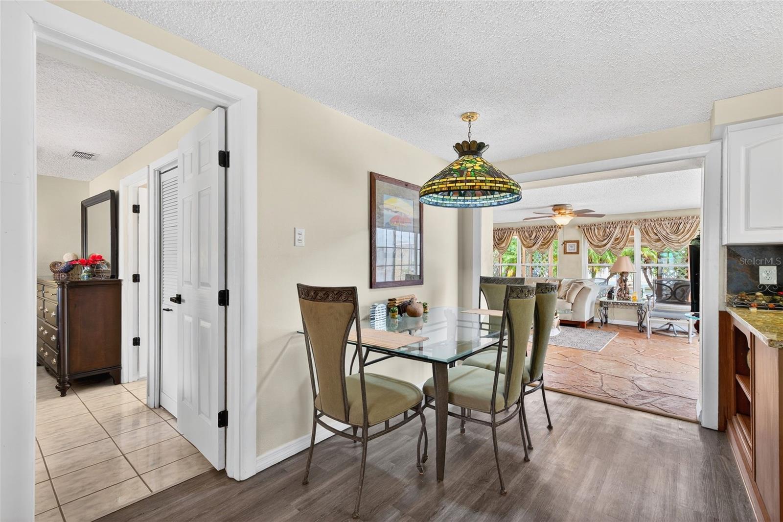 Listing photo id 20 for 13706 Britton Drive