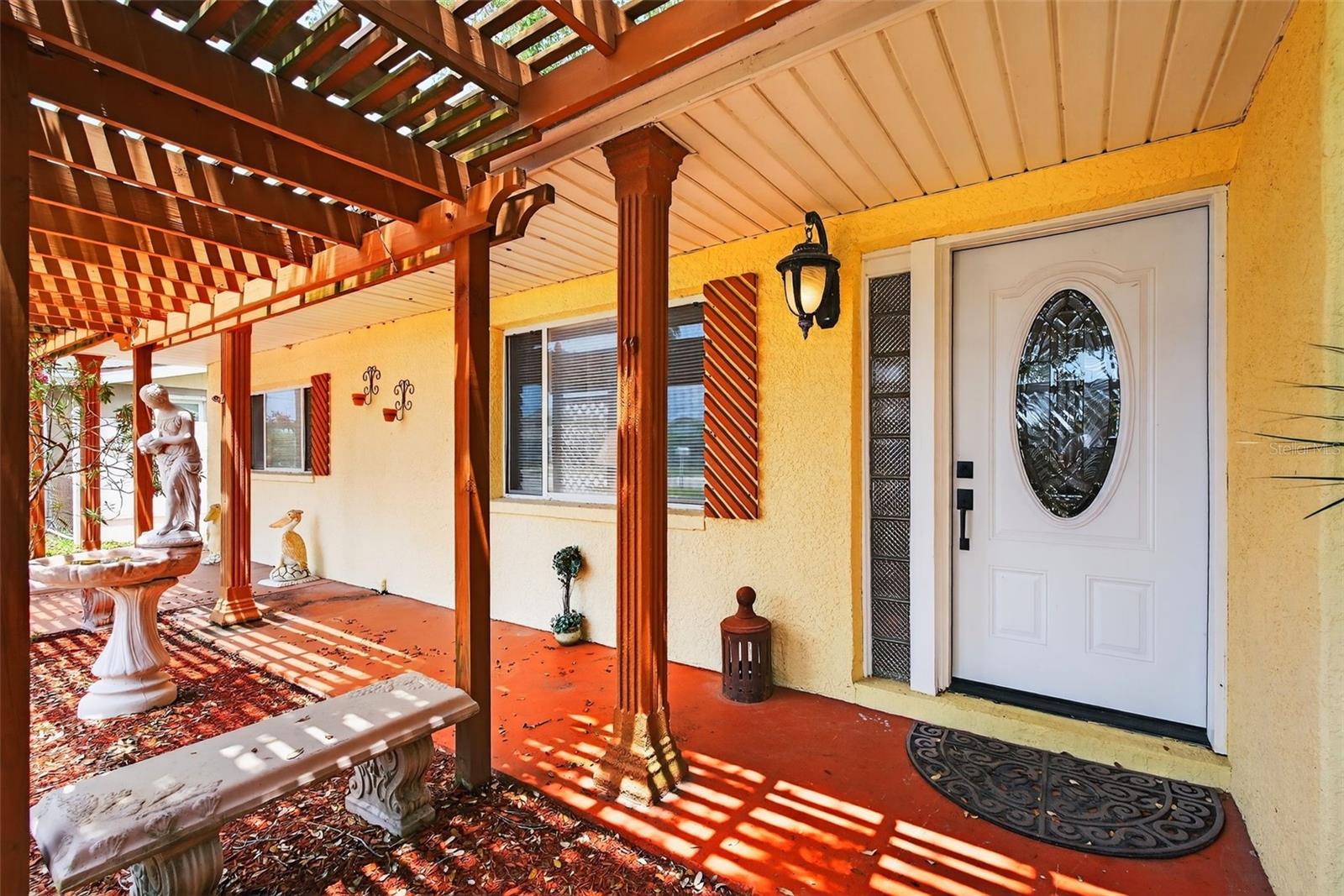 Listing photo id 1 for 13706 Britton Drive