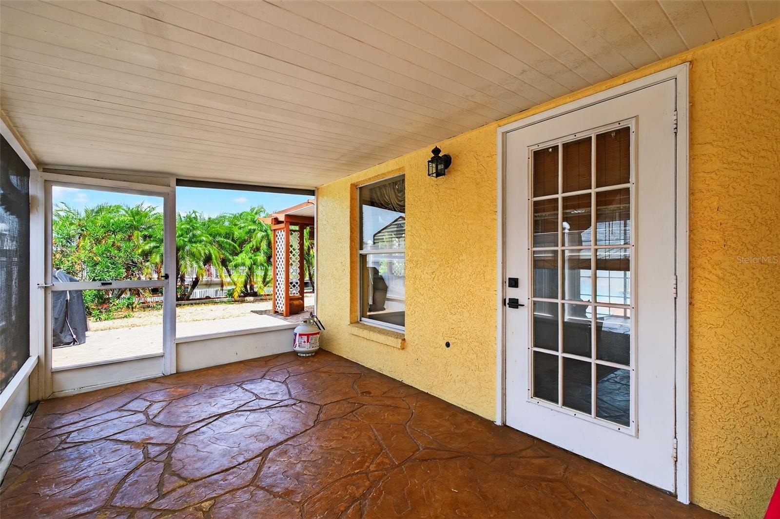 Listing photo id 28 for 13706 Britton Drive