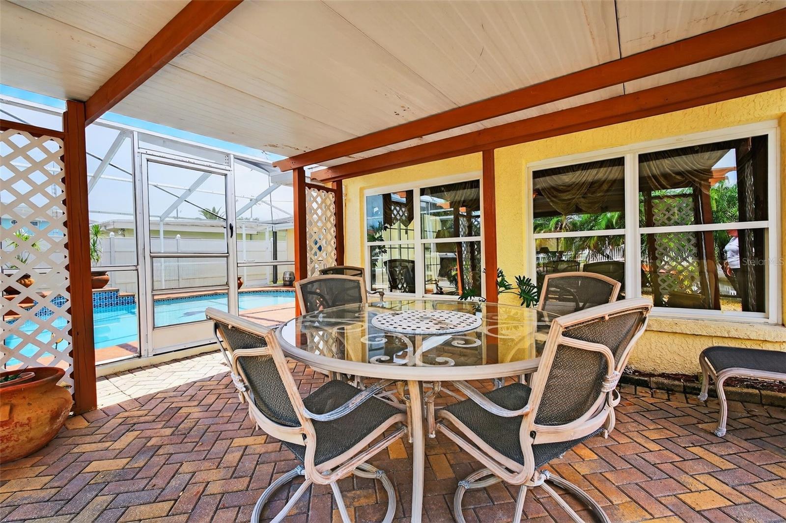 Listing photo id 34 for 13706 Britton Drive