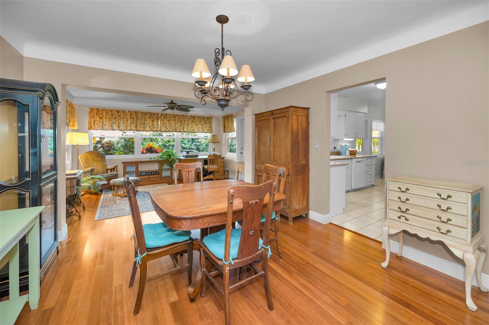 Image 12 of 49 For 1874 Bellemeade Drive