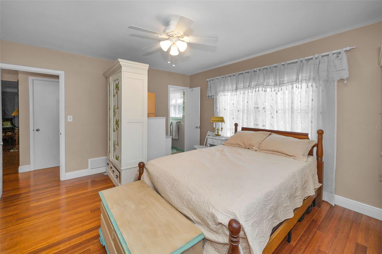 Image 18 of 49 For 1874 Bellemeade Drive