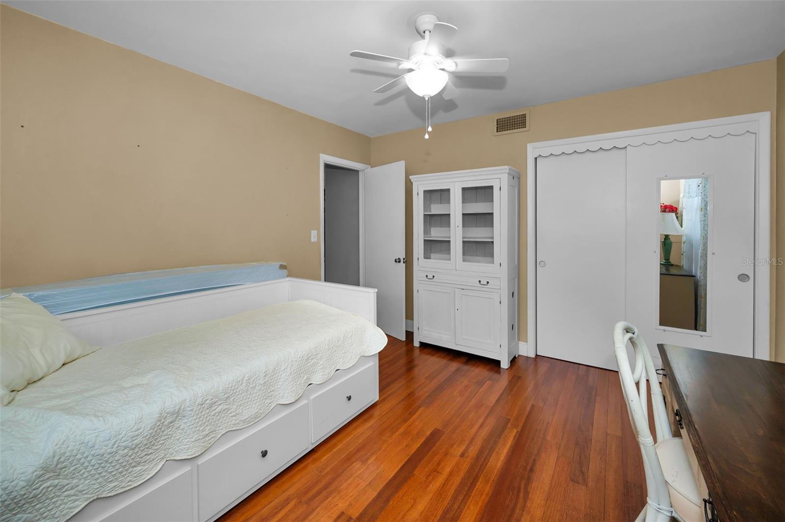 Image 20 of 49 For 1874 Bellemeade Drive