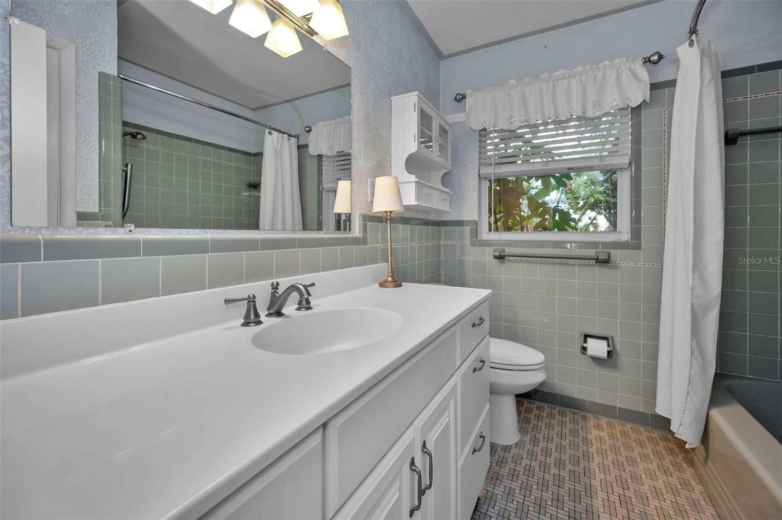 Image 22 of 49 For 1874 Bellemeade Drive