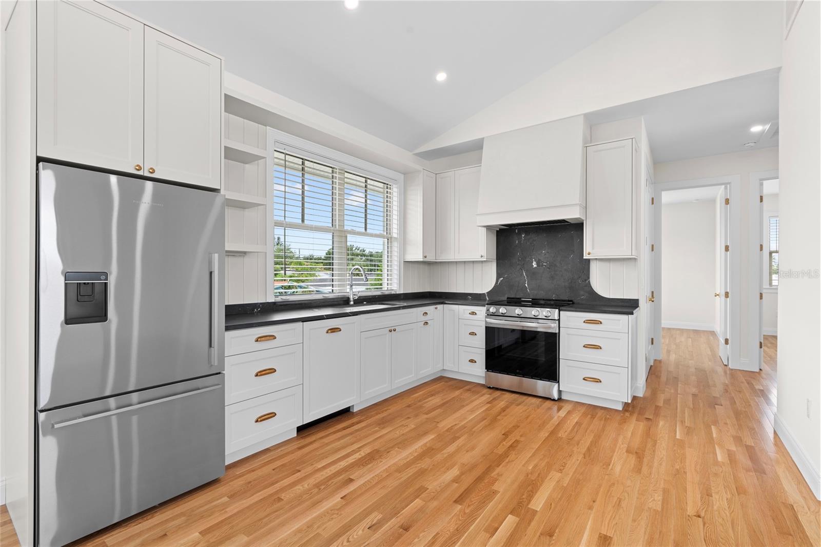 Image 10 of 42 For 1631 31st Avenue N