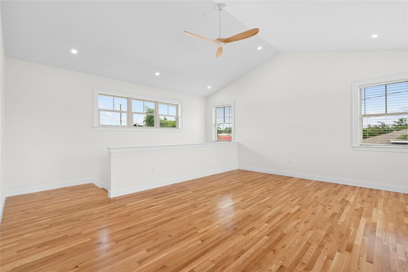 Image 13 of 42 For 1631 31st Avenue N