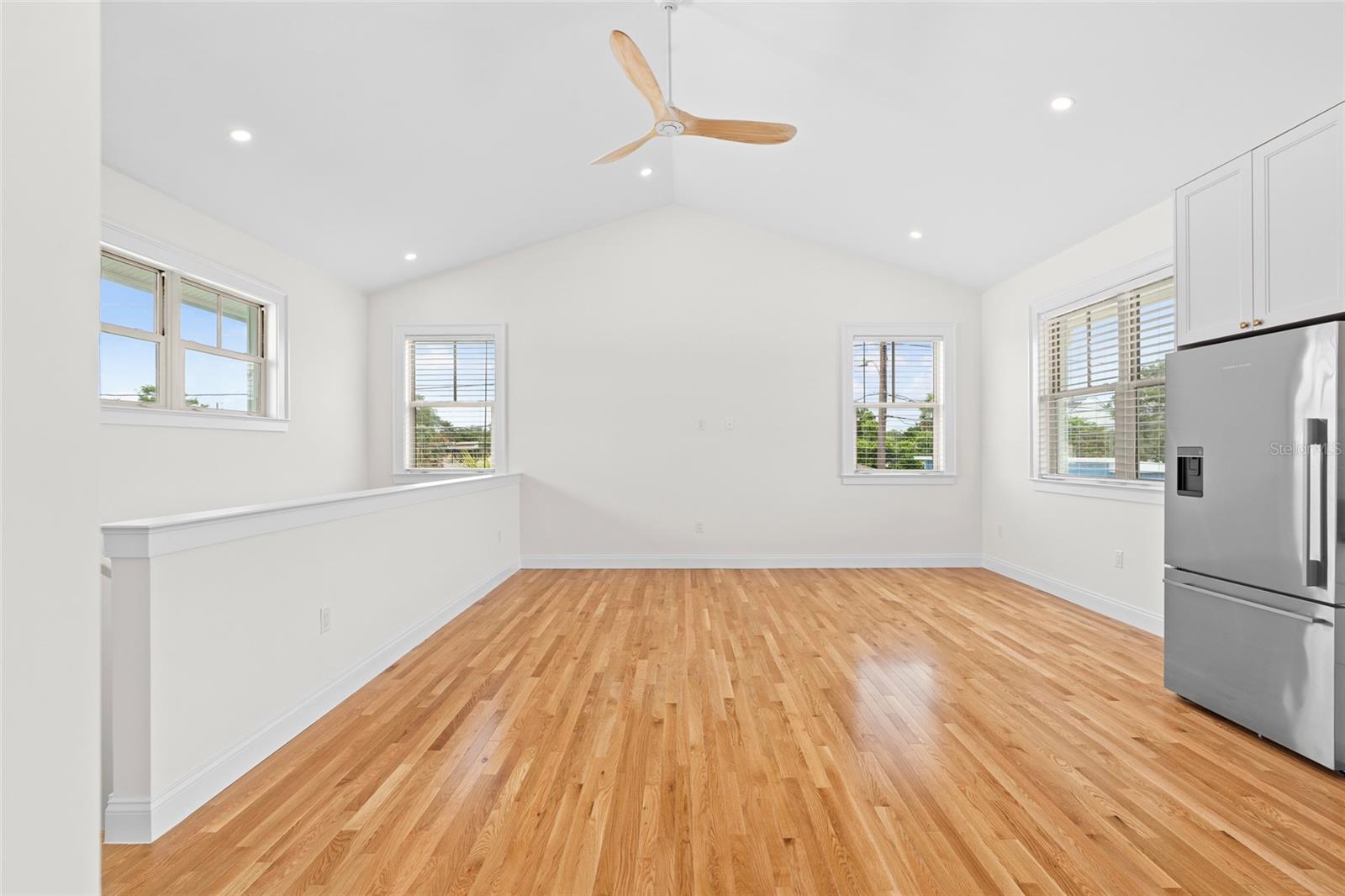 Image 14 of 42 For 1631 31st Avenue N