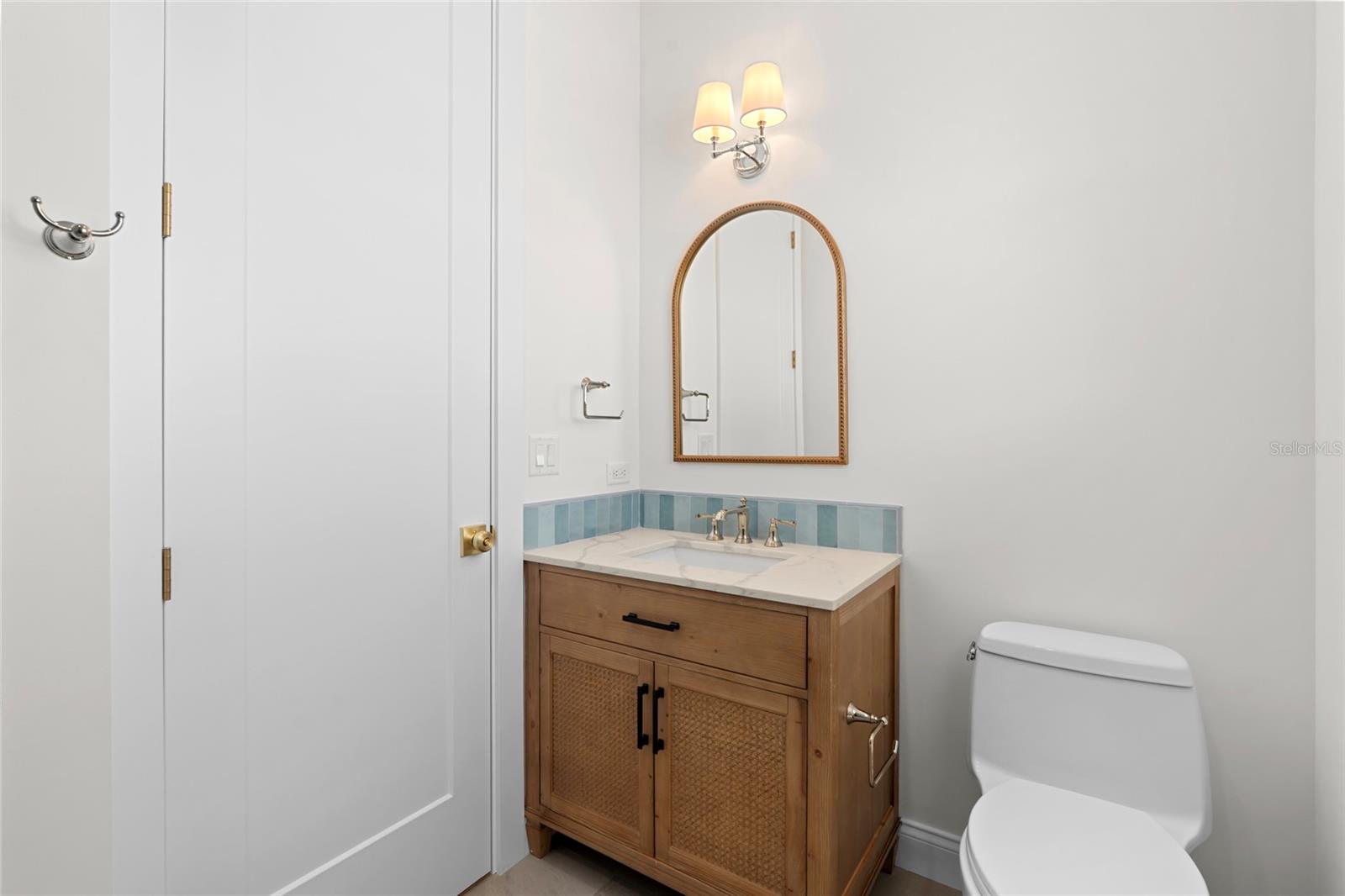 Image 18 of 42 For 1631 31st Avenue N