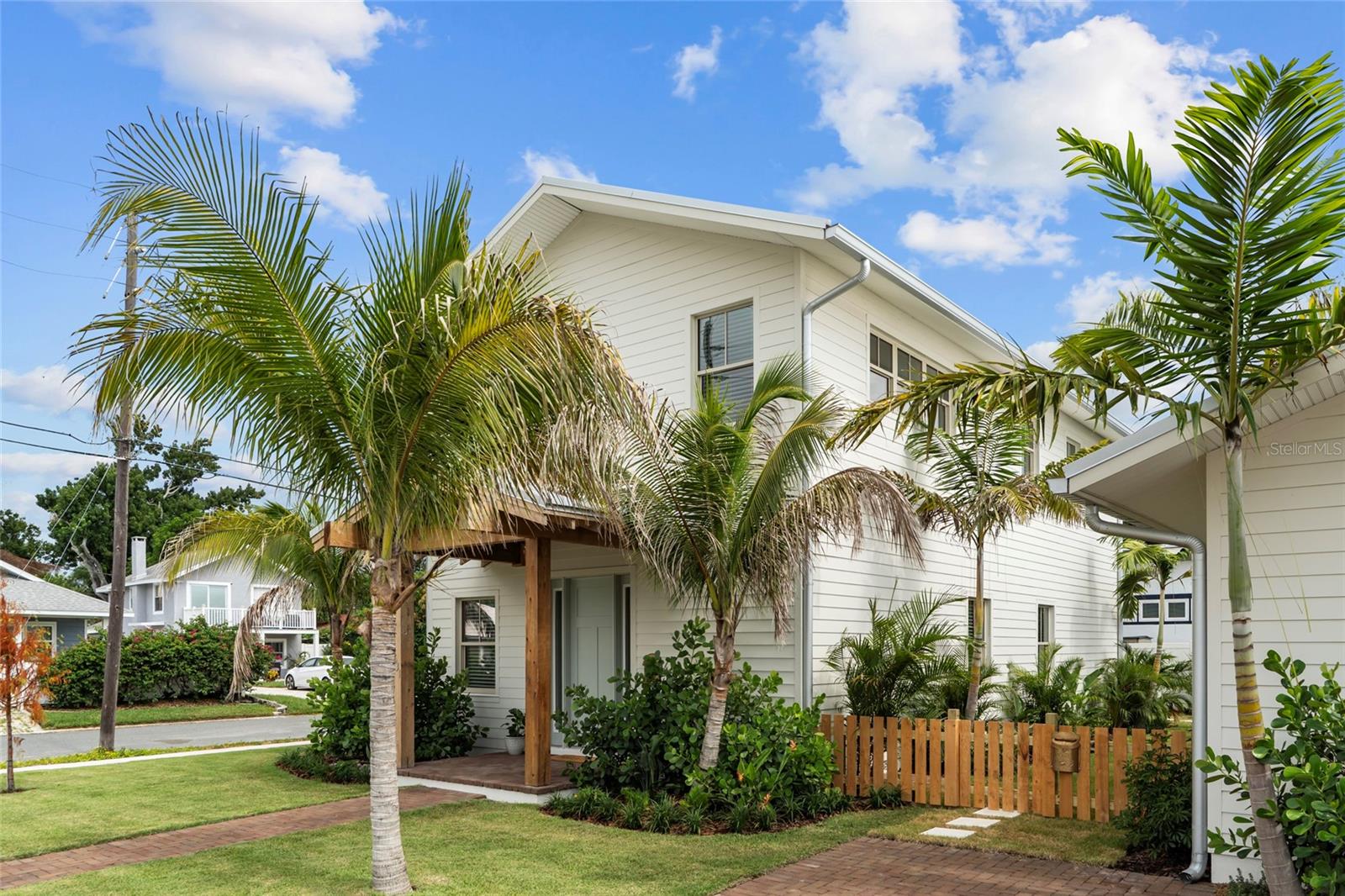 Image 33 of 42 For 1631 31st Avenue N