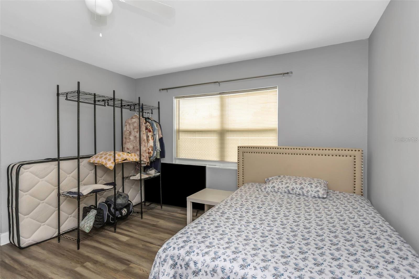 Image 12 of 52 For 206 Himes Avenue