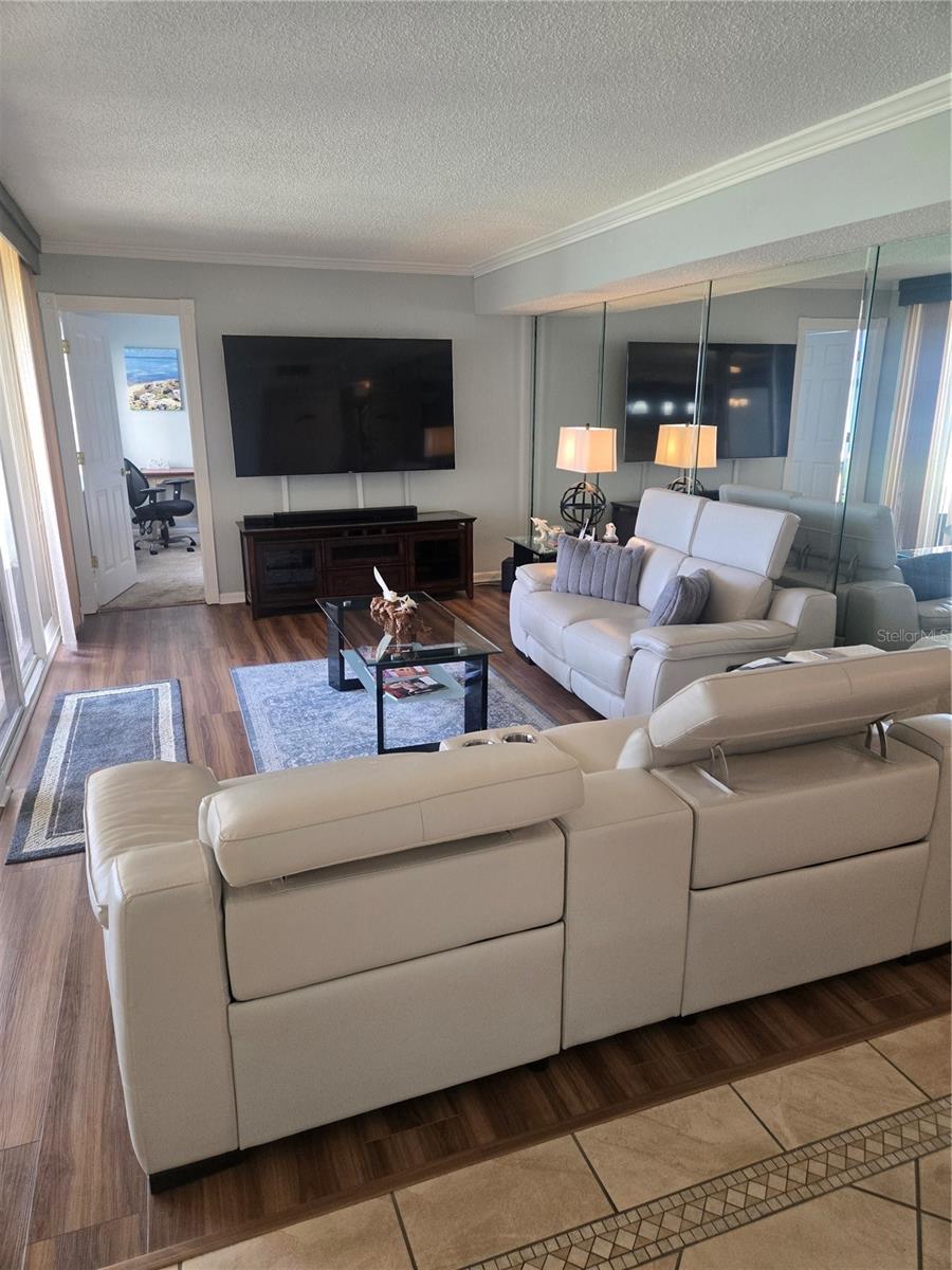 Image 7 of 11 For 5633 La Puerta Del Sol Boulevard S 108
