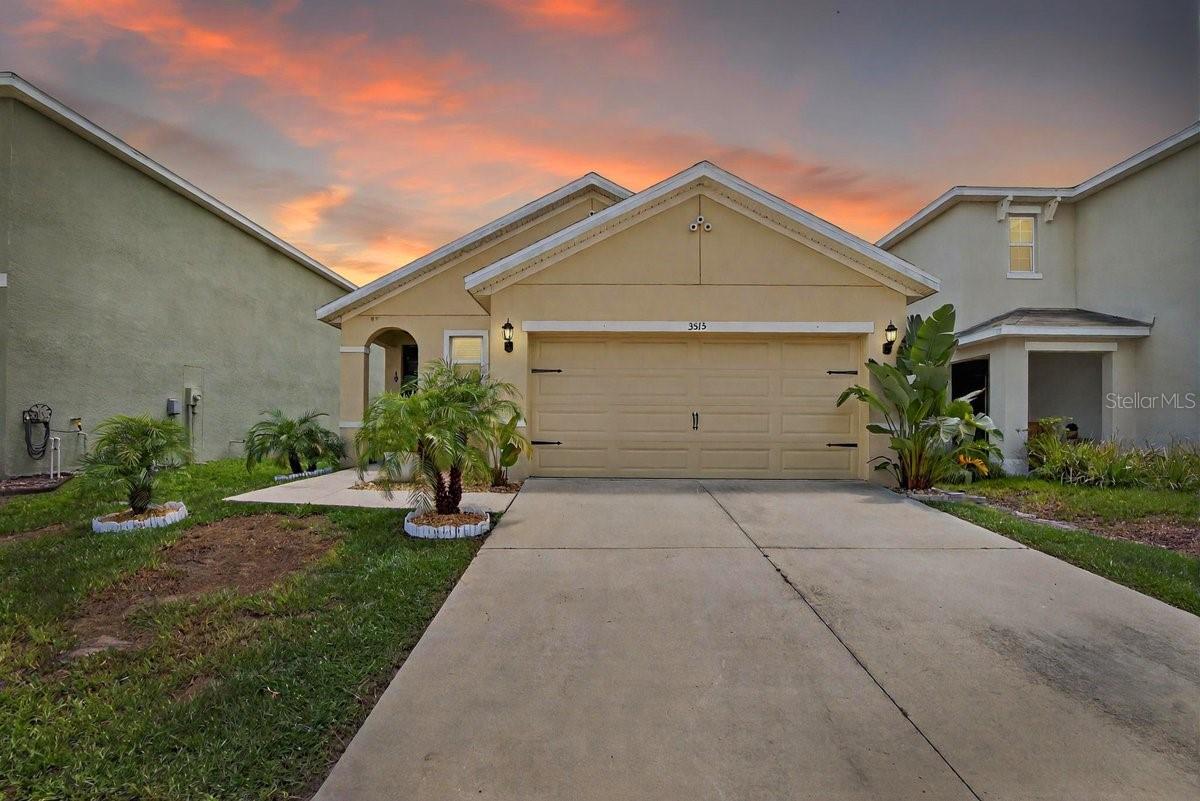 Image 3 of 57 For 3515 Diamond Leaf Court