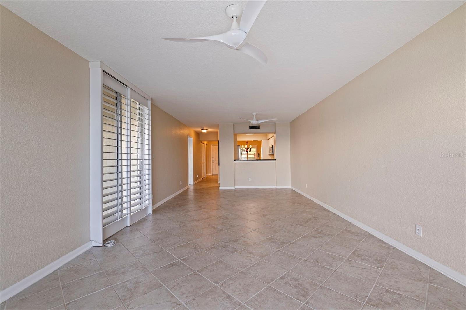 Image 20 of 58 For 6105 Bahia Del Mar Circle 384