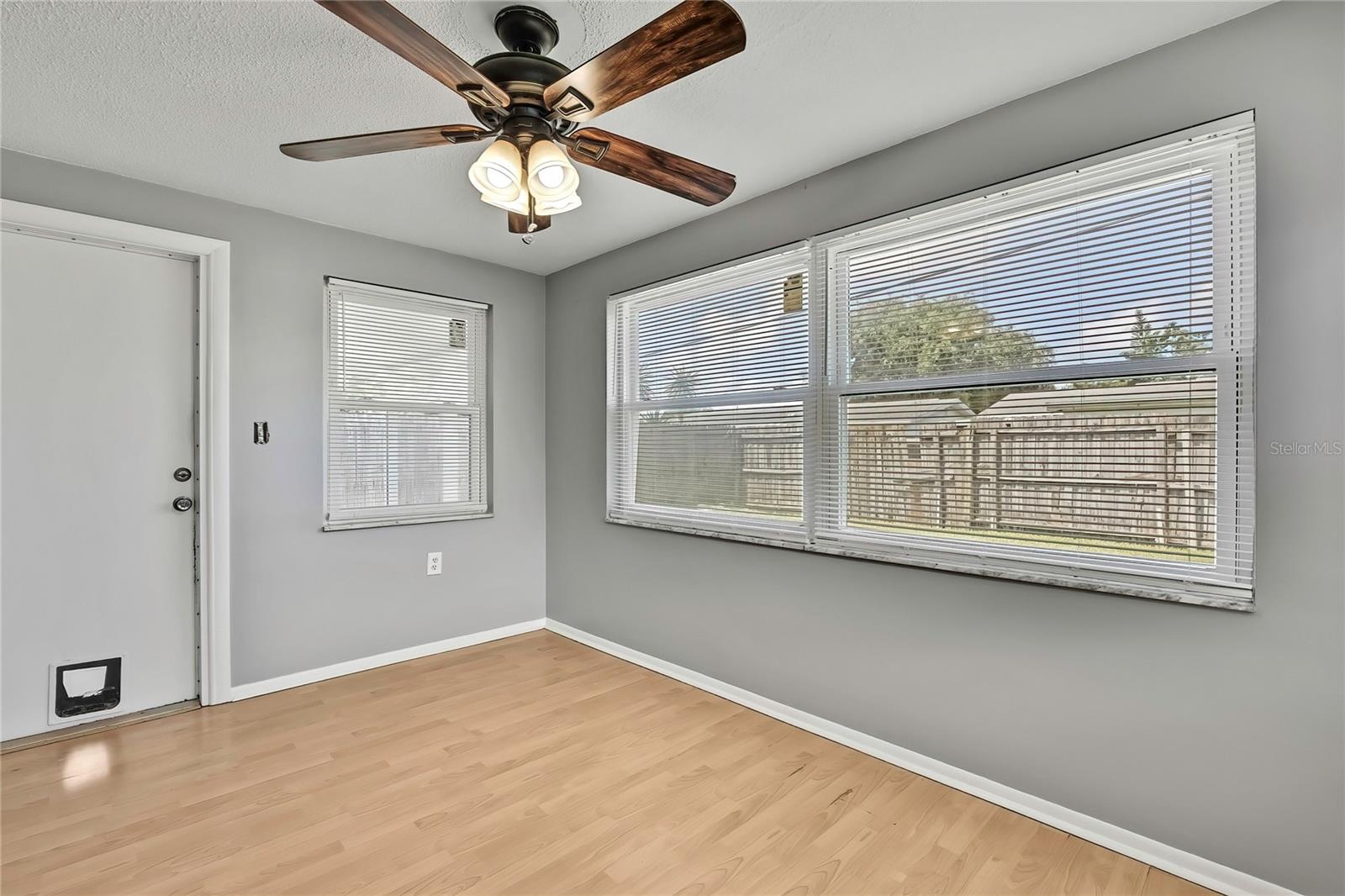 Image 13 of 38 For 3549 Hendrix Street