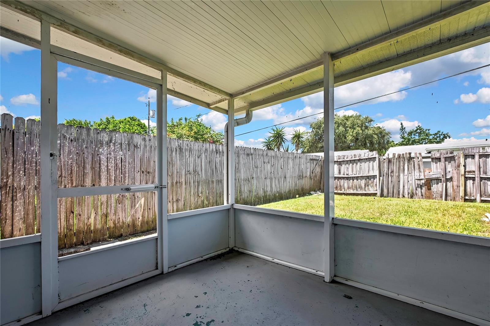 Image 31 of 38 For 3549 Hendrix Street
